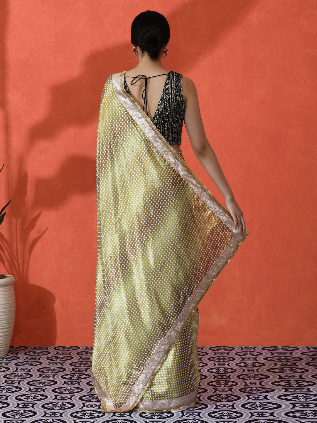 Pista Chinon Designer Digital Printed Saree For Ceremonial Looks