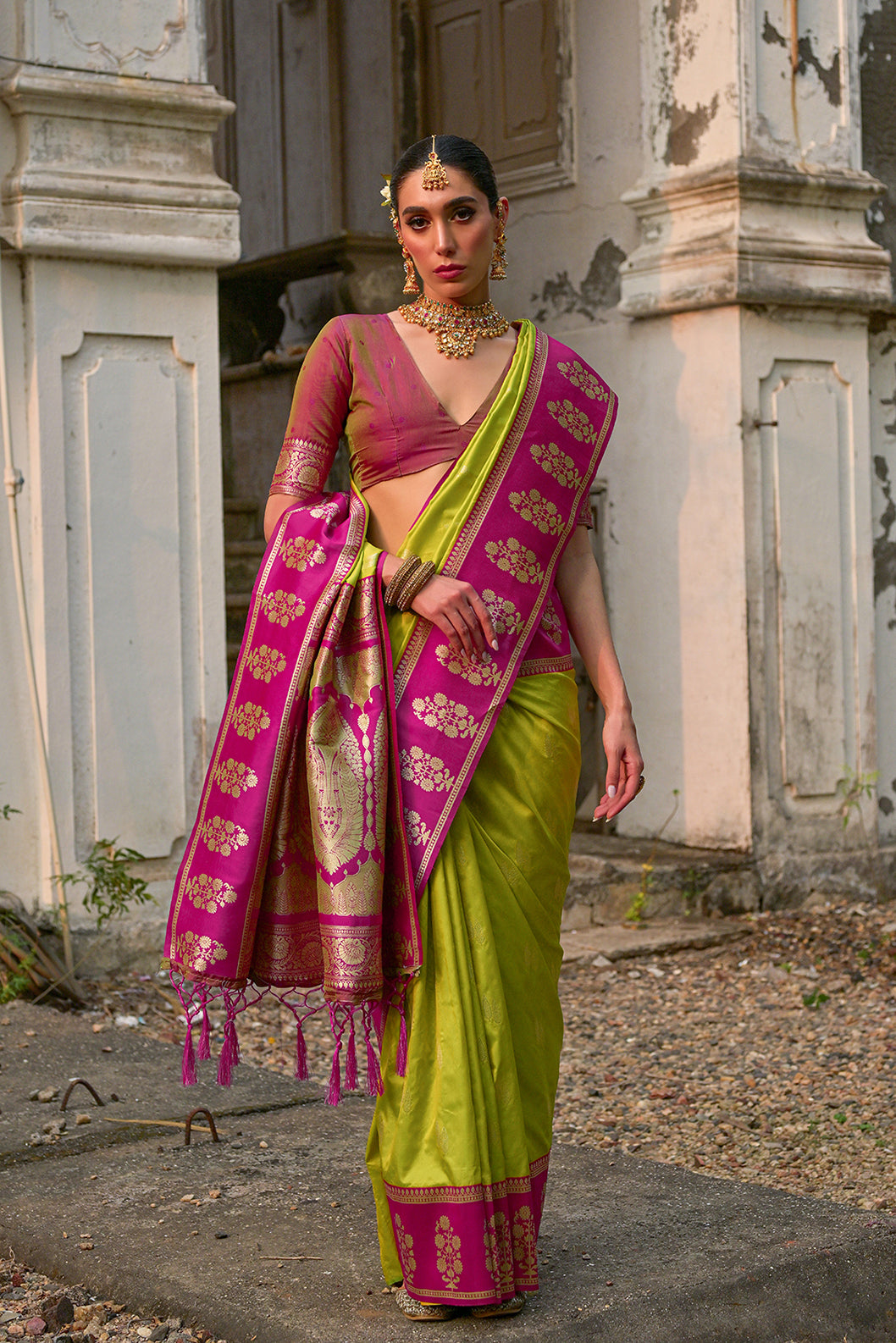 Pista Kanchi Silk Saree with Leaf Design and Contrast Pallu
