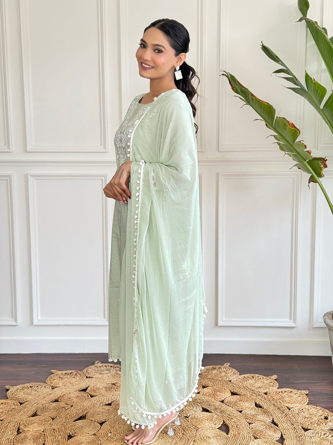 Pista Pure Cotton Elegant Kurta Pant Set With Chikankari Work