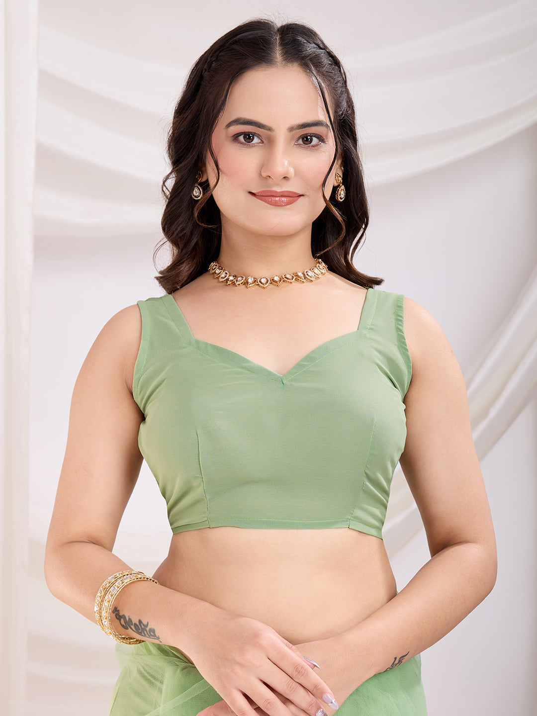 Pista Soft Net Designer Thread Embroidery Work Girlie Partywear Saree