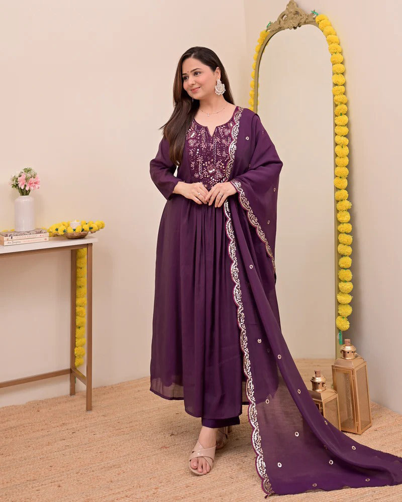 Purple Chanderi Silk Kurta Pant Set With Heavy Thread Embroidery Work