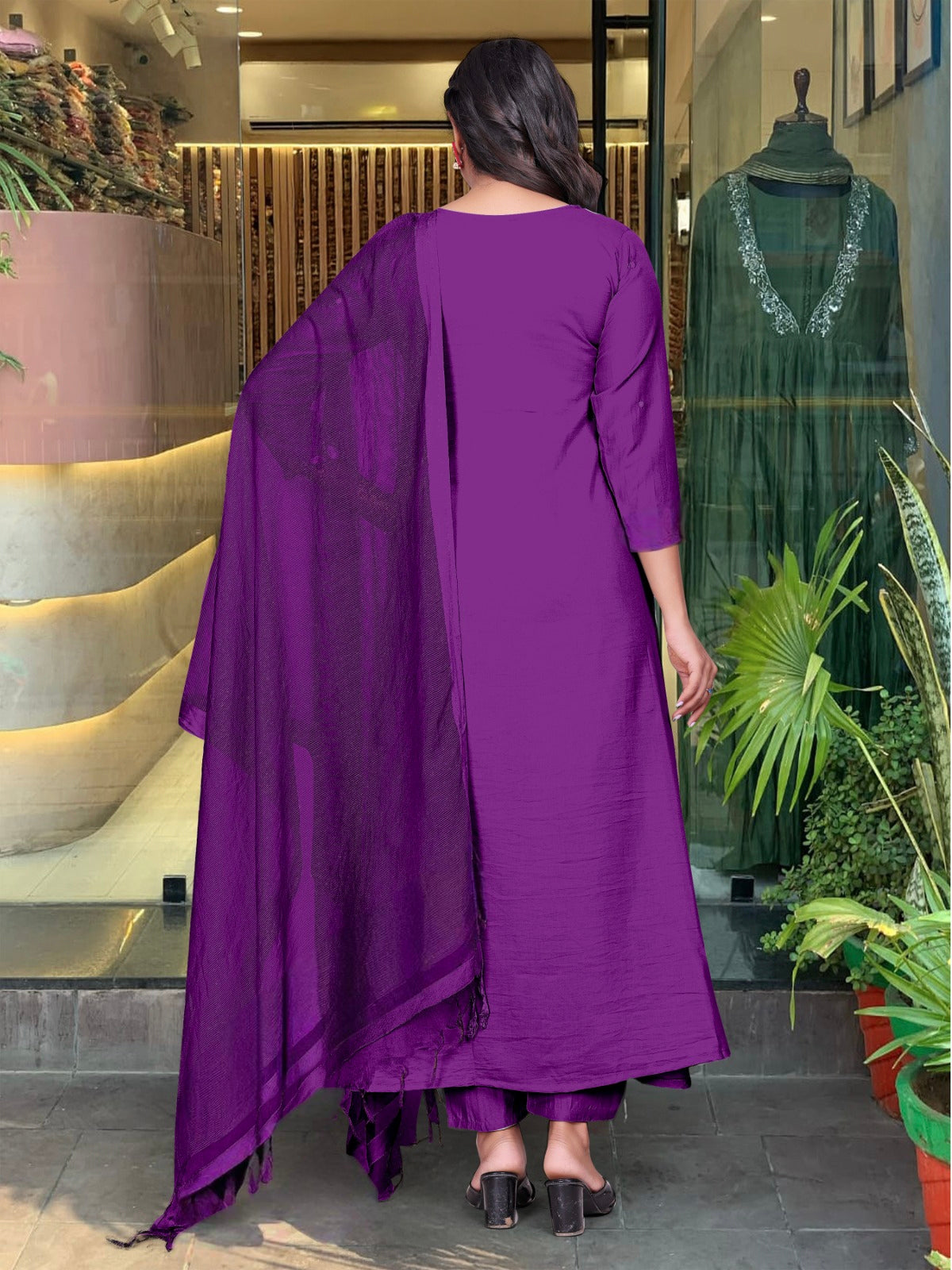 Purple Chinon Kurta Pant Set With Heavy Thread Embroidery Work