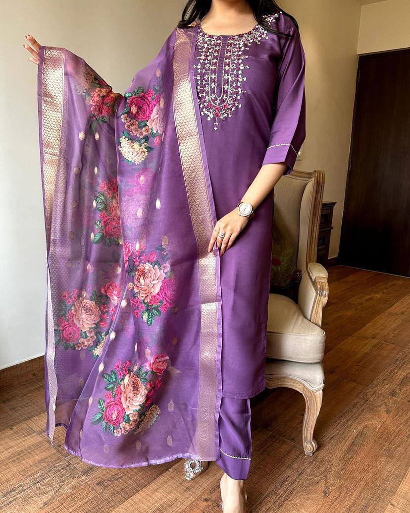 Purple Kurta Pant Set with Thread Embroidery Work With Printed Dupatta