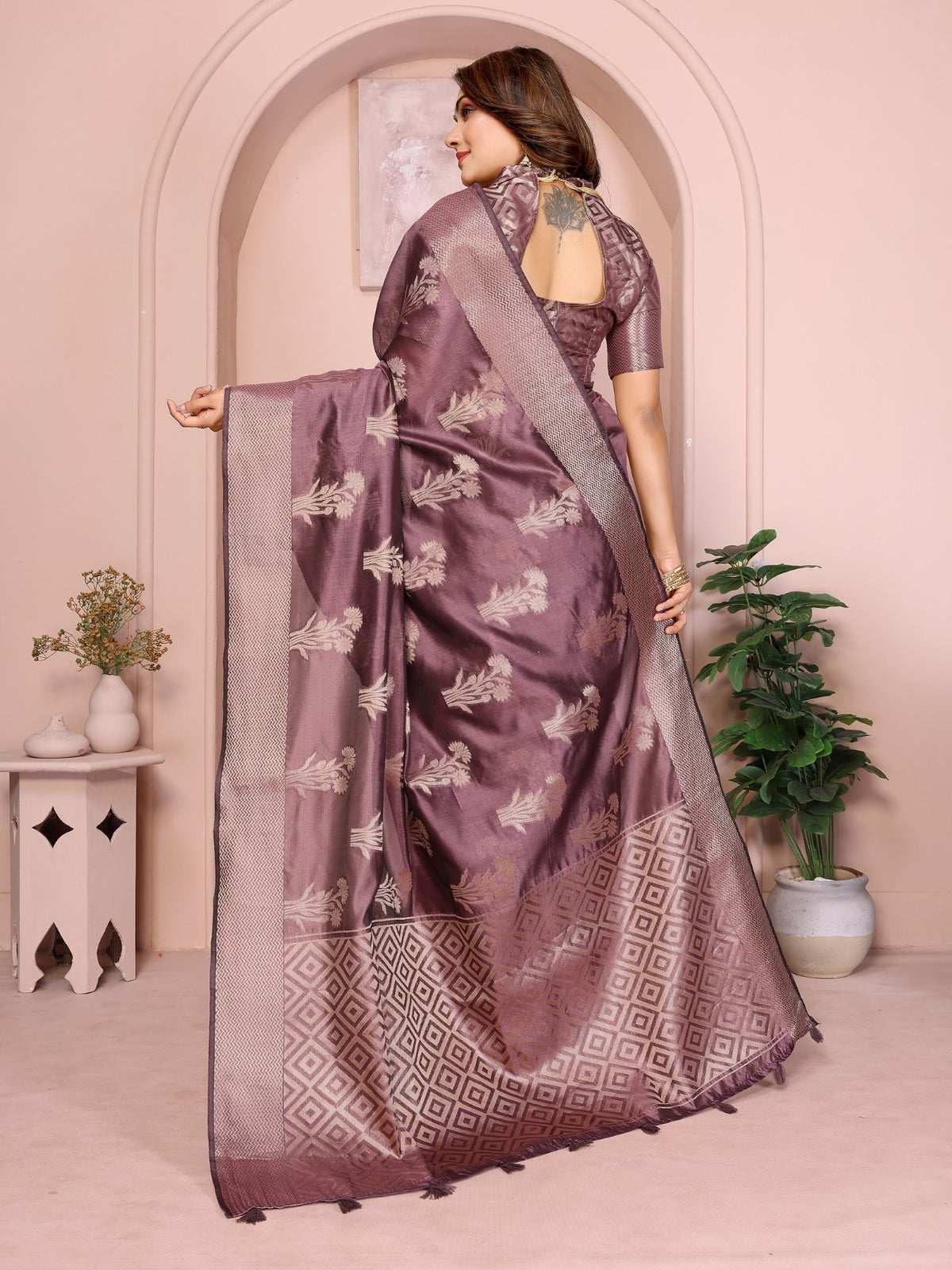 Purple Soft Organza Silk Saree With Elegant Weaving
