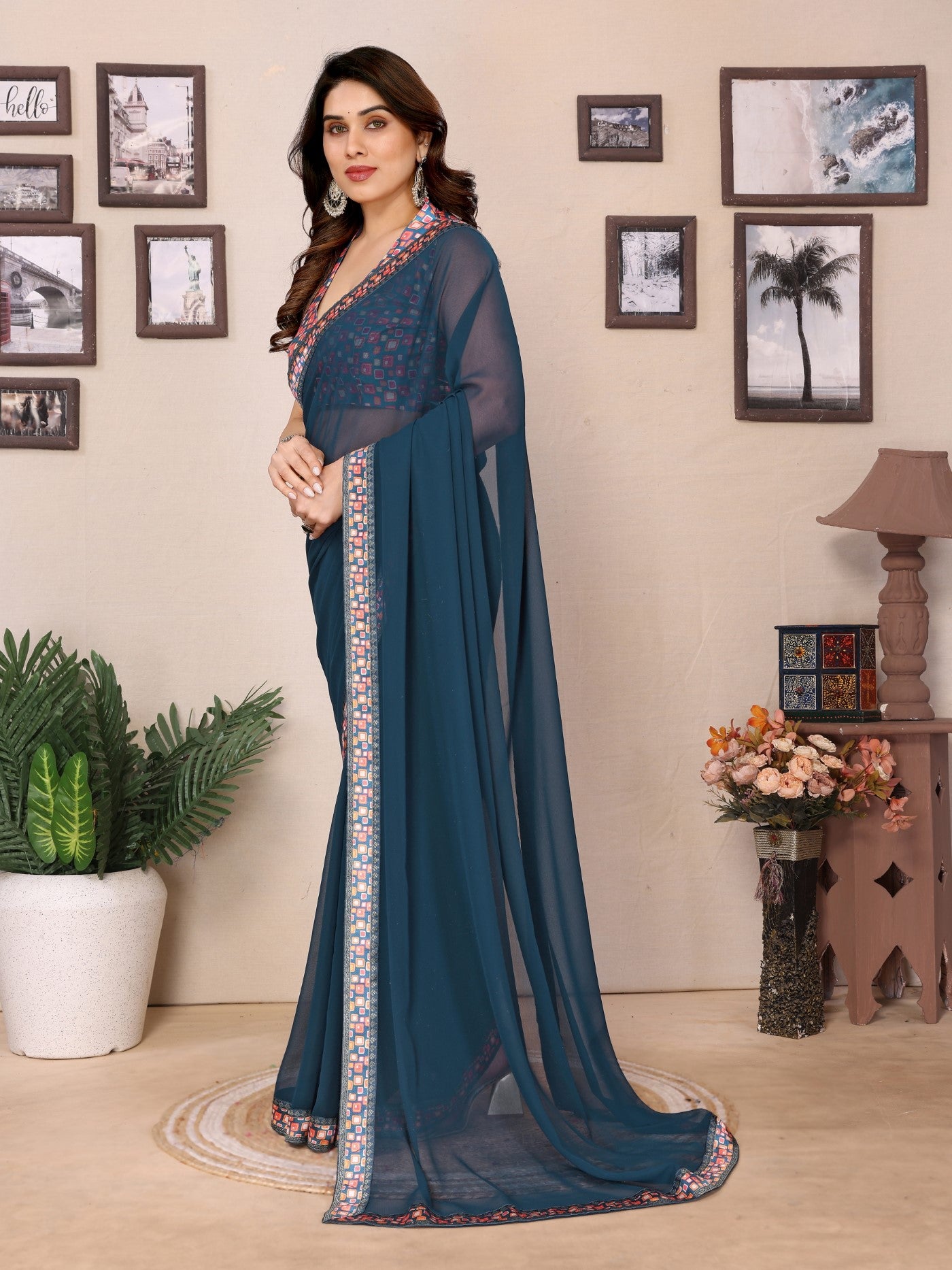 Rama Georgette Saree With Plain Design And Digital Print Blouse