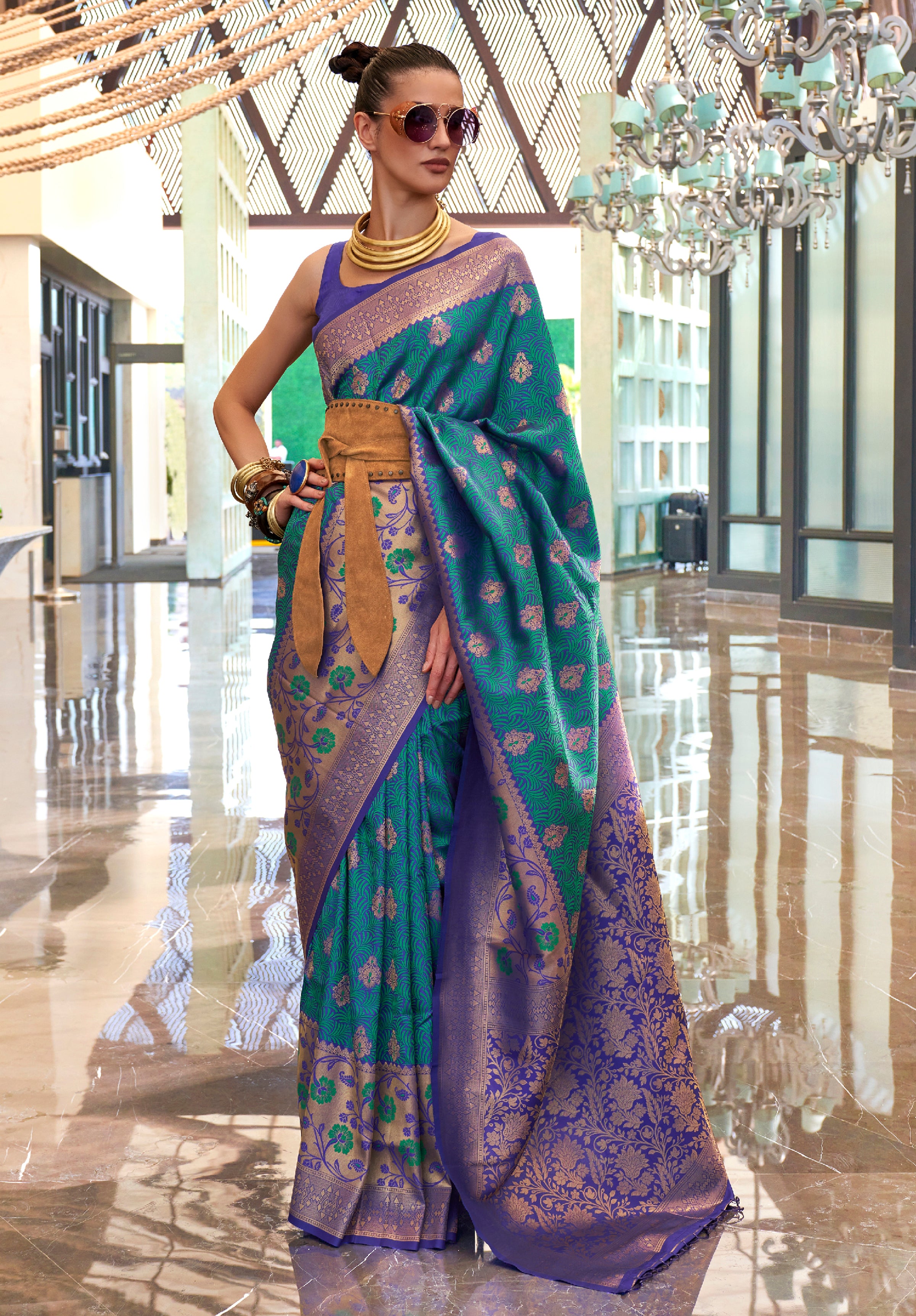 Rama Green Handloom Silk Saree With Jacquard Woven Work
