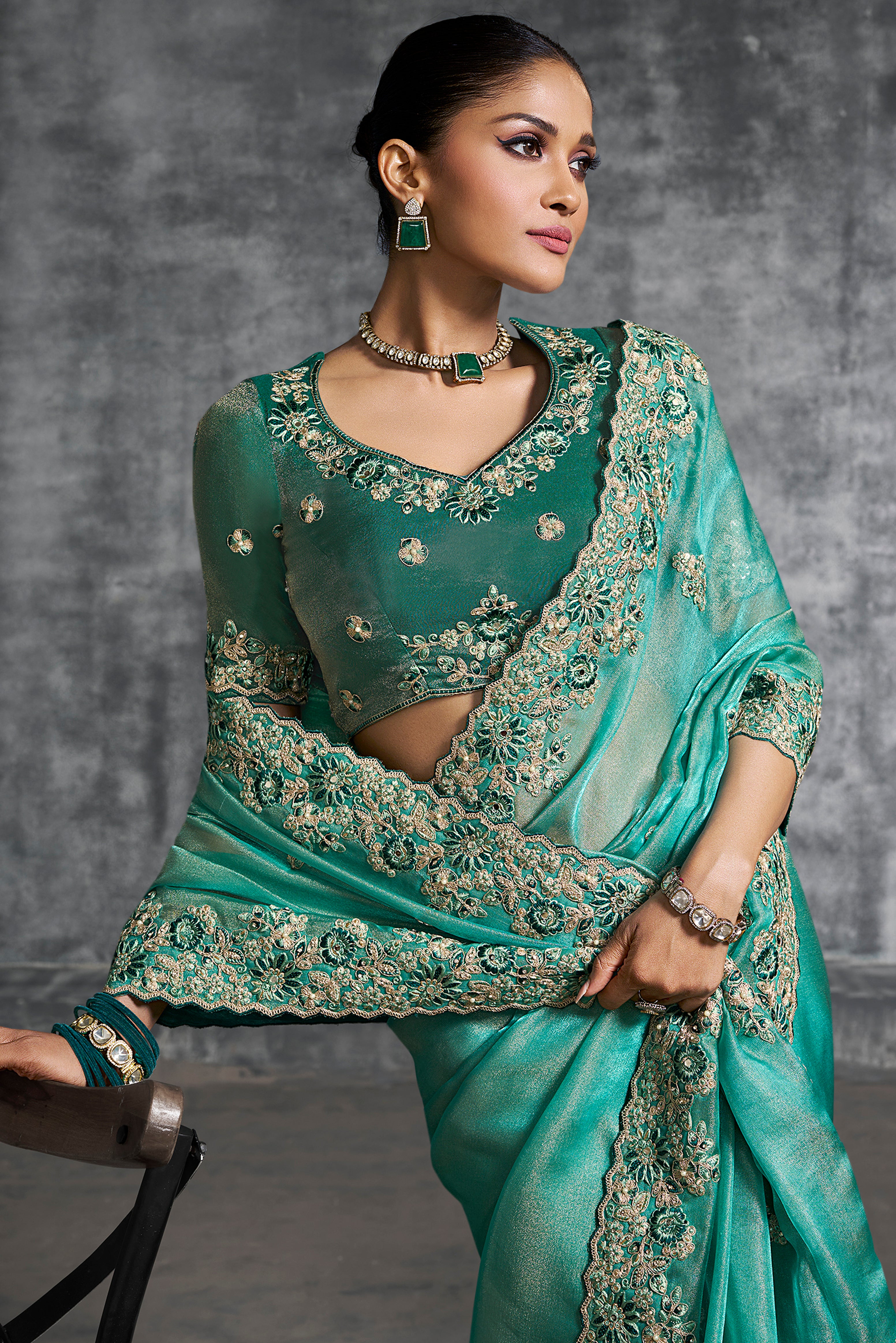 Rama Green Saree With Thread Embroidery Work ,Hand-Finished Stone & Mirror work With Embroidery Blouse