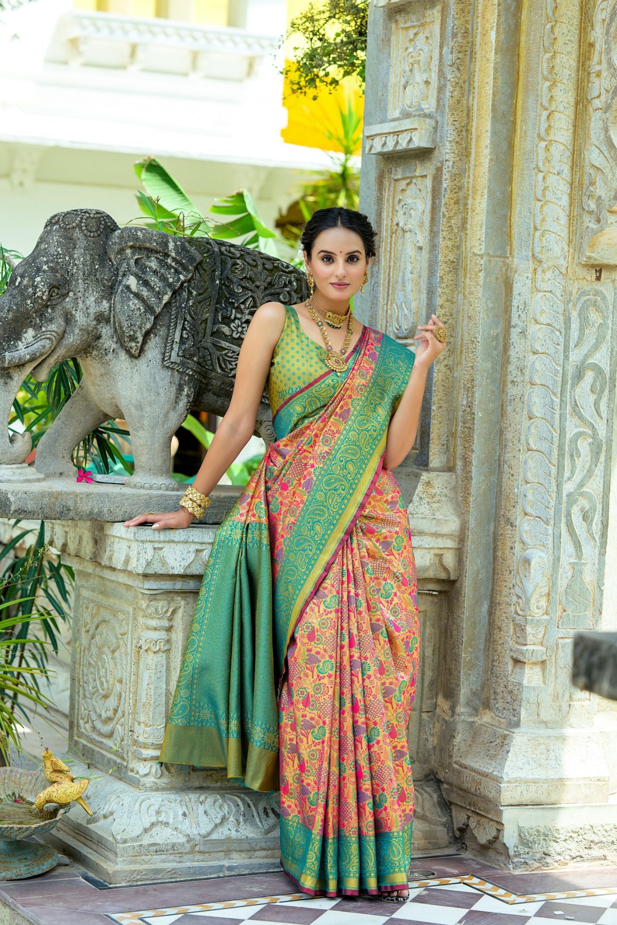 Rama Kanjivaram Saree with Zari Design and Pallu