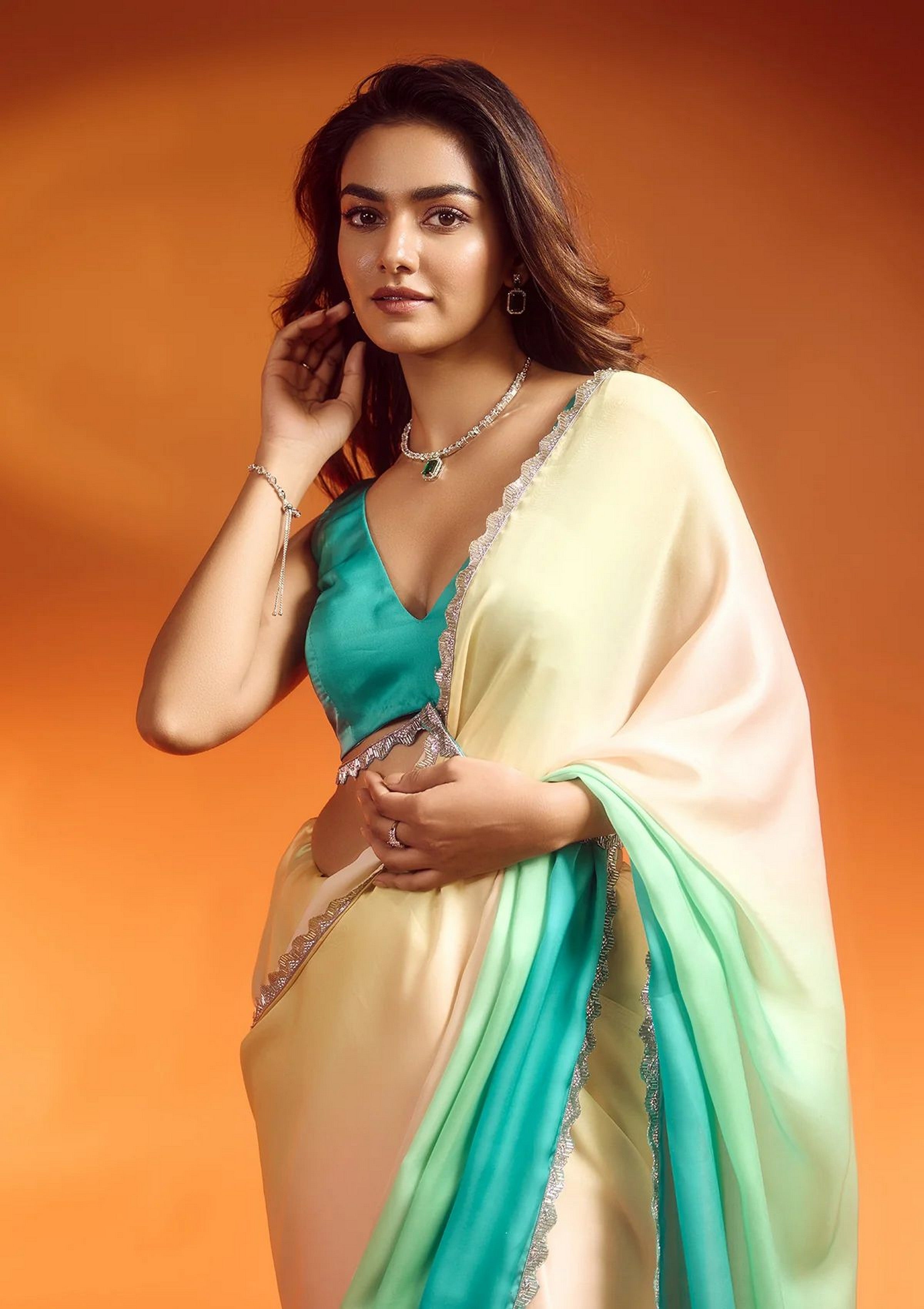 Rama Satin Georgette Beautiful Bollywood Style Show Stopper Saree