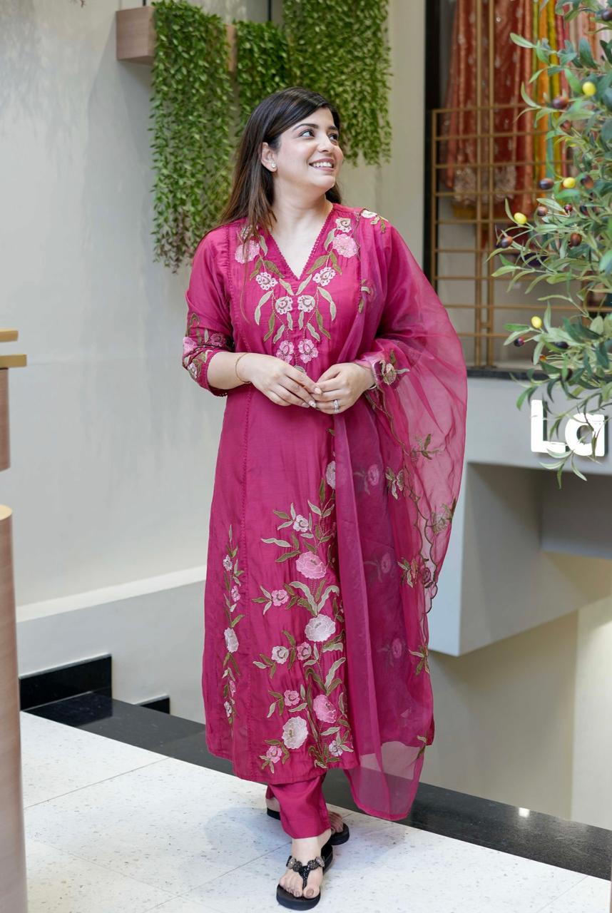 Rani Pink Chanderi Silk Kurta Pant Set With Heavy Thread Embroidery Work