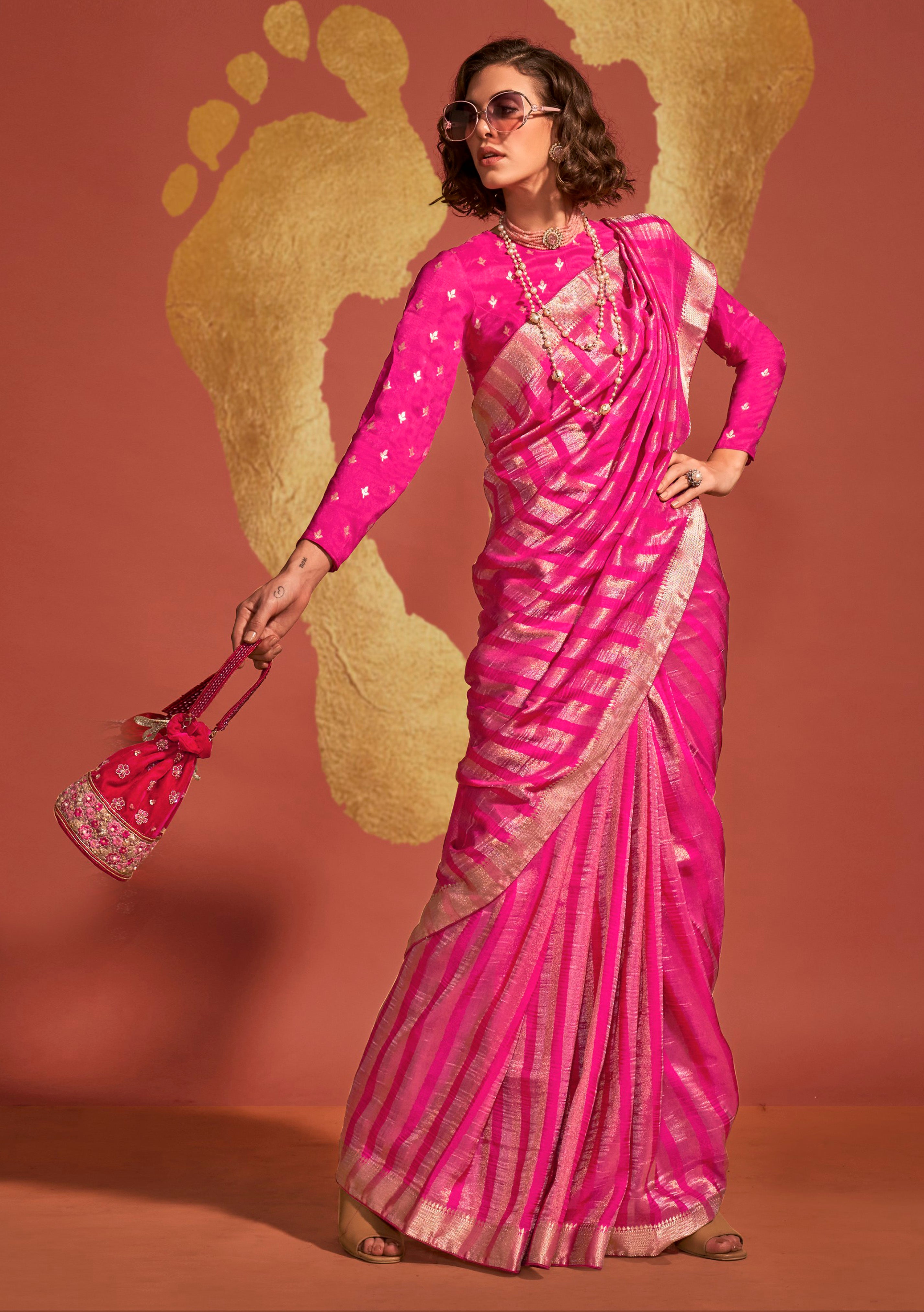 Rani Pink Pure Viscose Handloom Silk Saree With Jacquard Woven Work