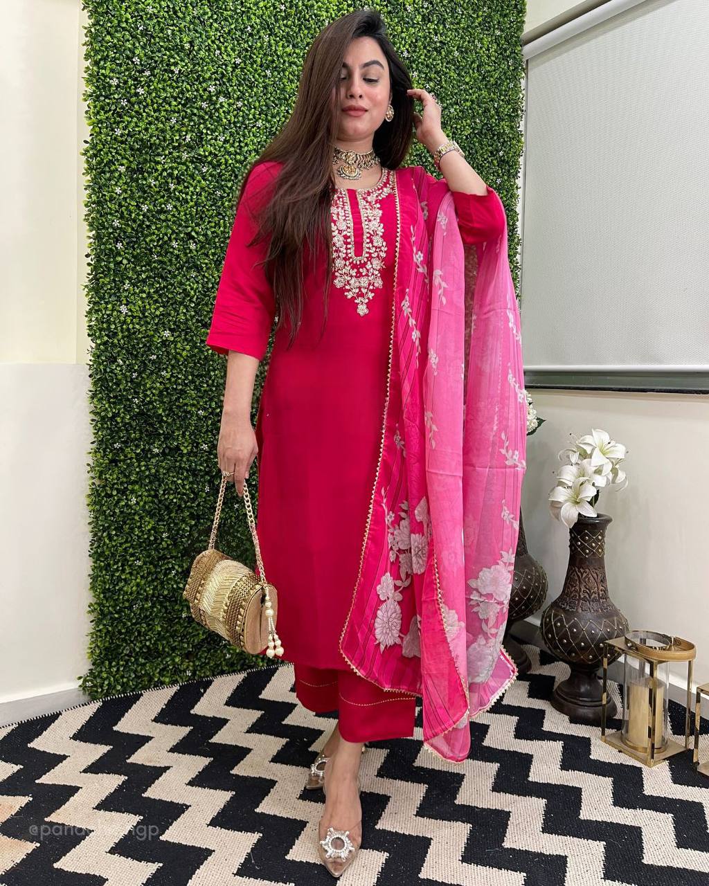 Rani Pink Viscose Chanderi Kurta Pant Set With Heavy Thread Embroidery Work With Printed Dupatta