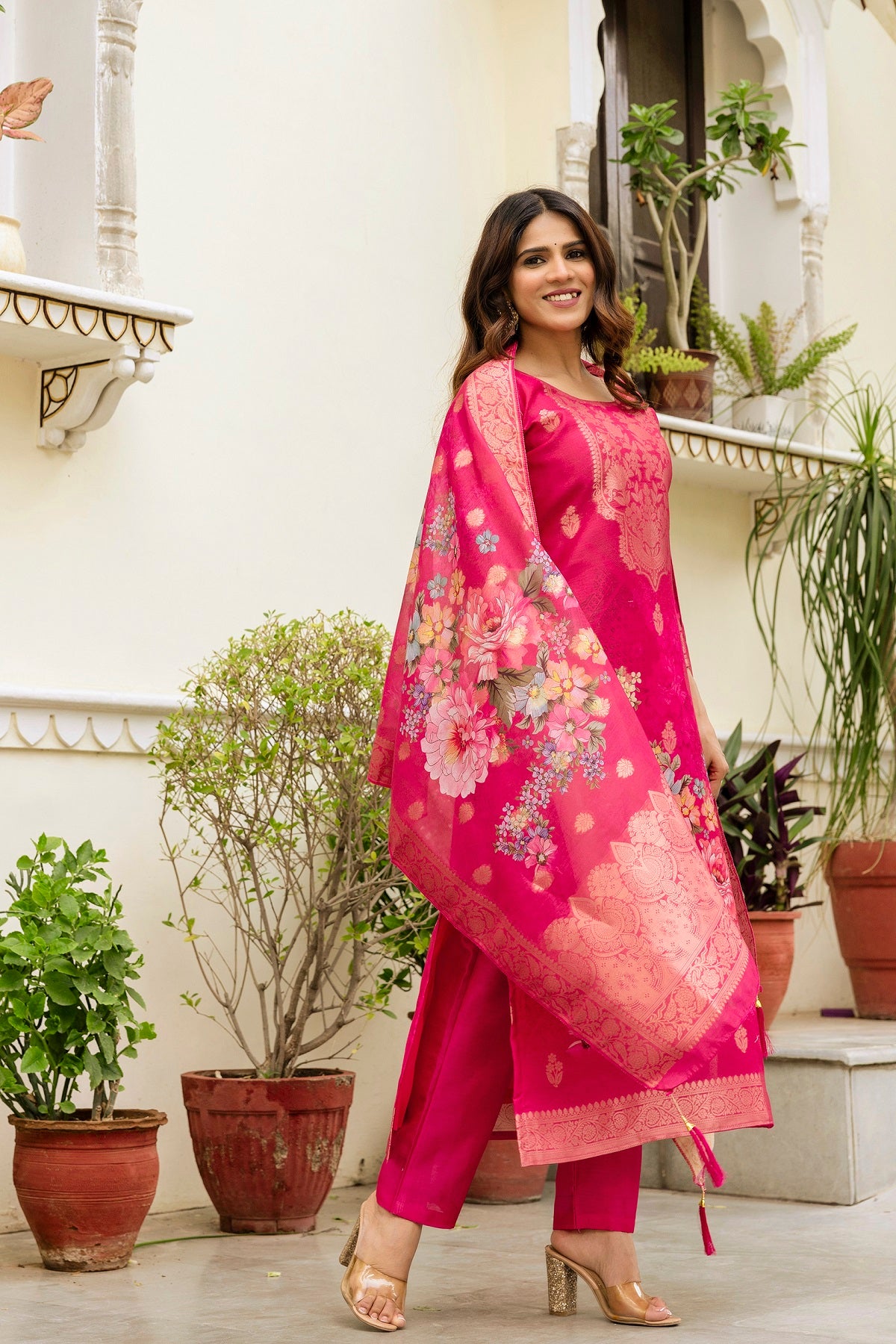 Ranipink Chanderi Cotton Kurta Pant Set With Jacquard Woven With Digital Print