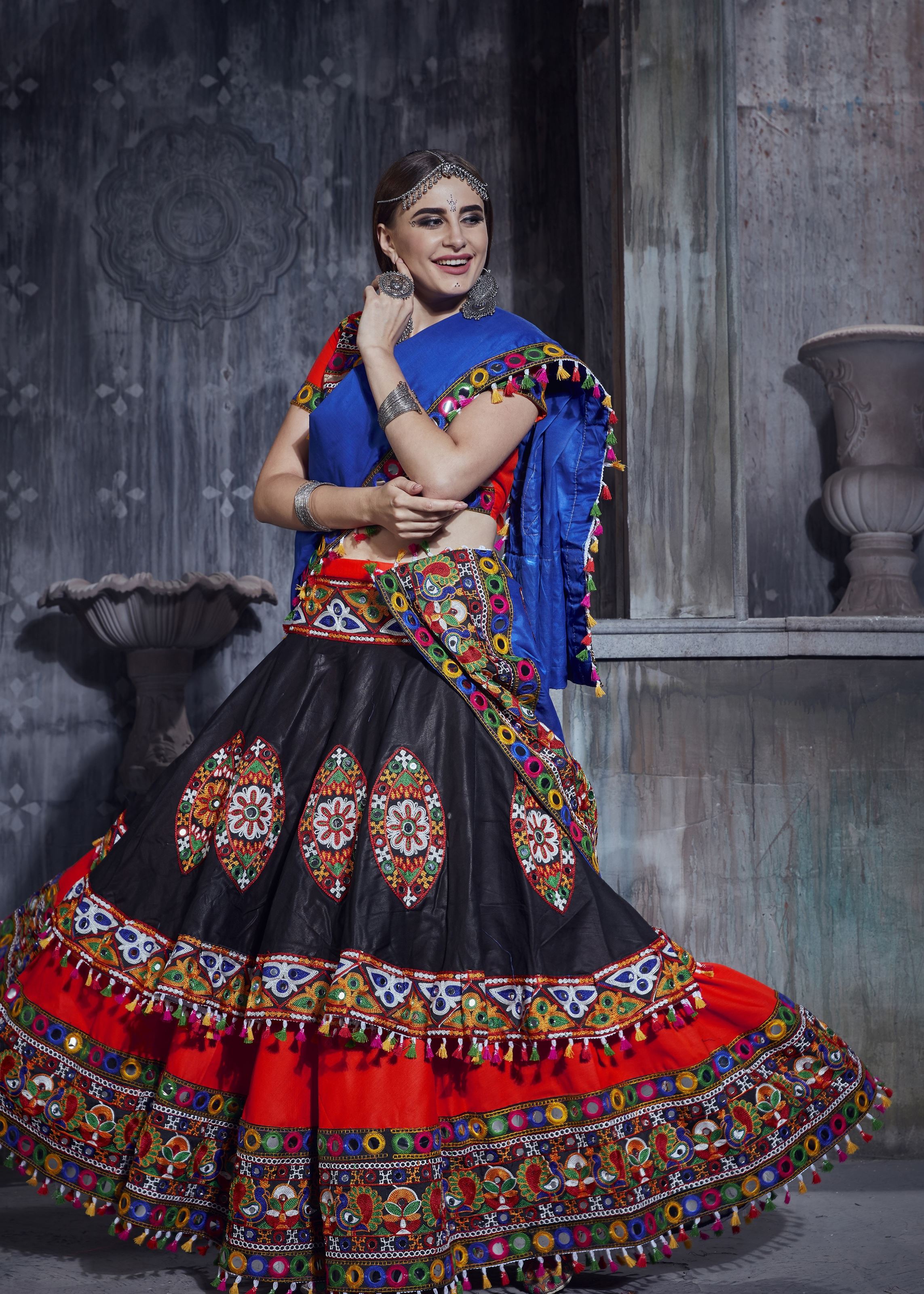 Red And Black Navratri Chaniya Choli With Gamthi Work And Lace Work With Mirror