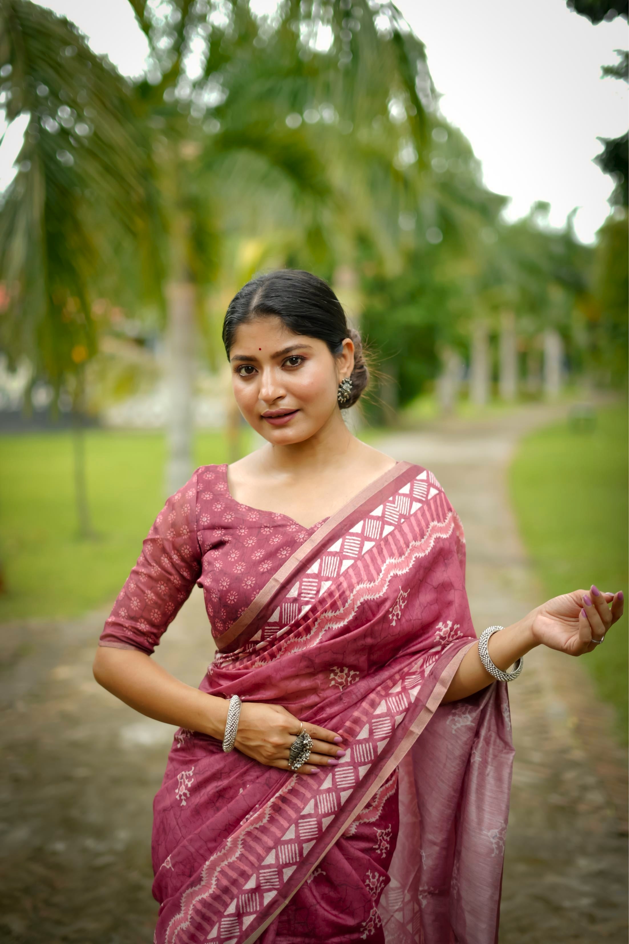 Red Beautiful Cotton Fabric Saree With Designer Digital Printed