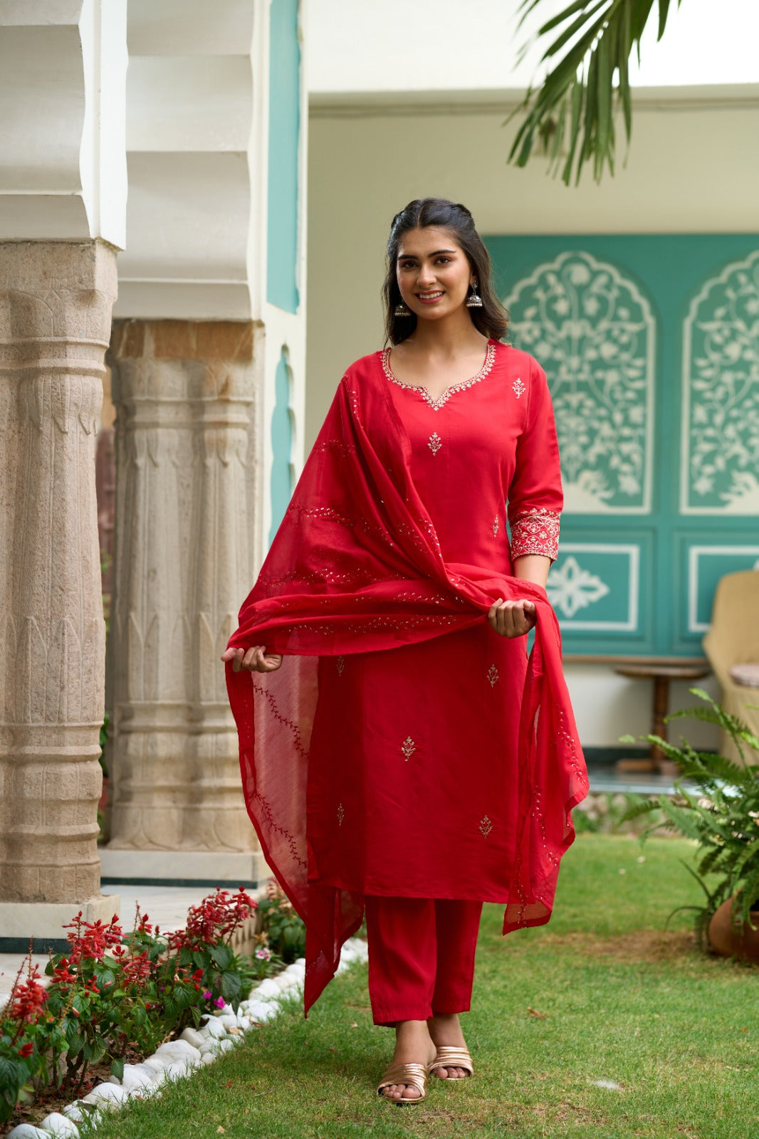 Red Chanderi Elegant Kurta Pant Set With Embroidery Work