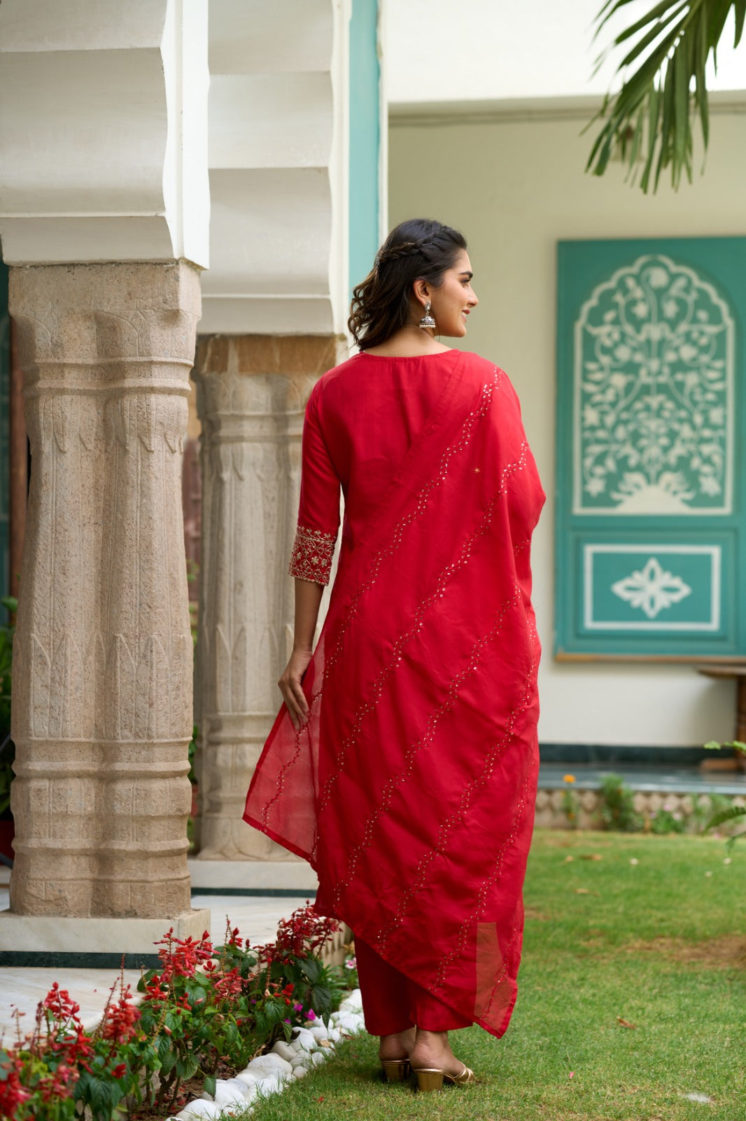 Red Chanderi Elegant Kurta Pant Set With Embroidery Work