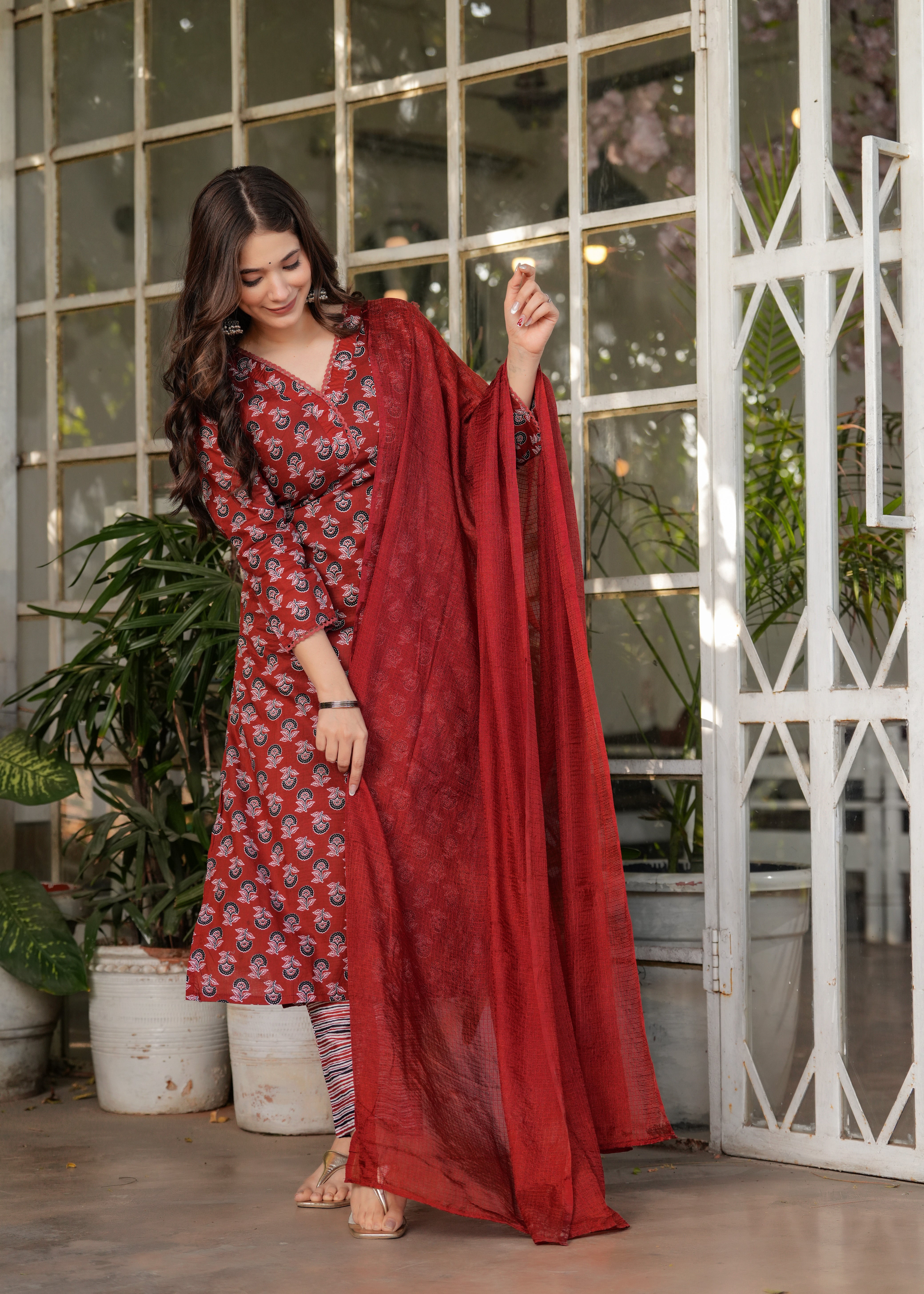 Red Cotton Elegant Kurta Pant Set With Print