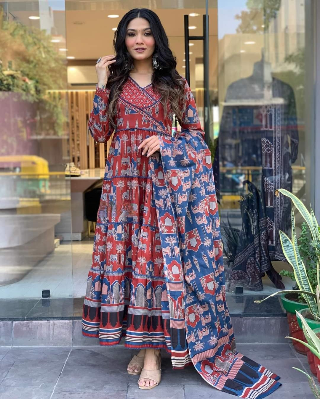 Red Cotton Kurta Pant Set with Printed With Thread Embroidery Work