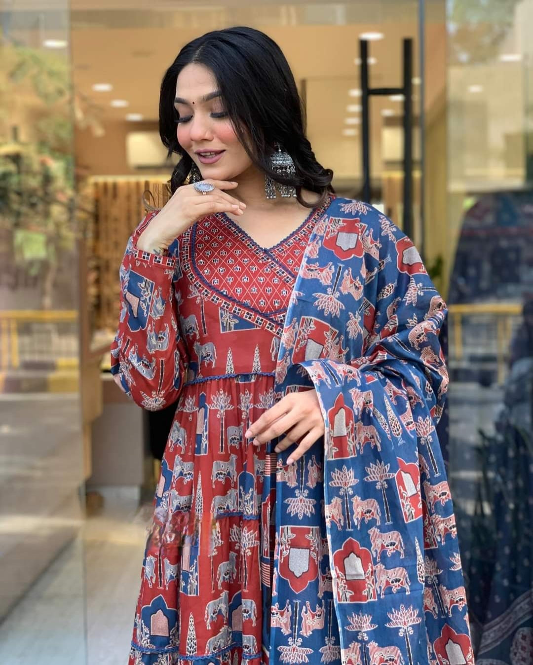 Red Cotton Kurta Pant Set with Printed With Thread Embroidery Work