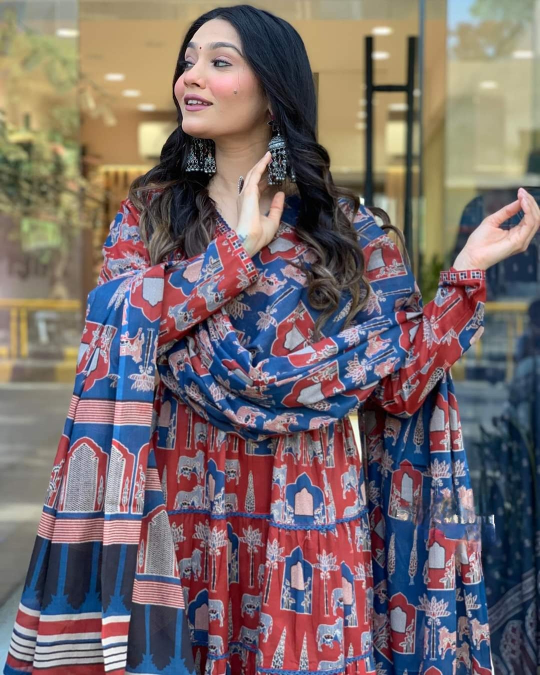 Red Cotton Kurta Pant Set with Printed With Thread Embroidery Work