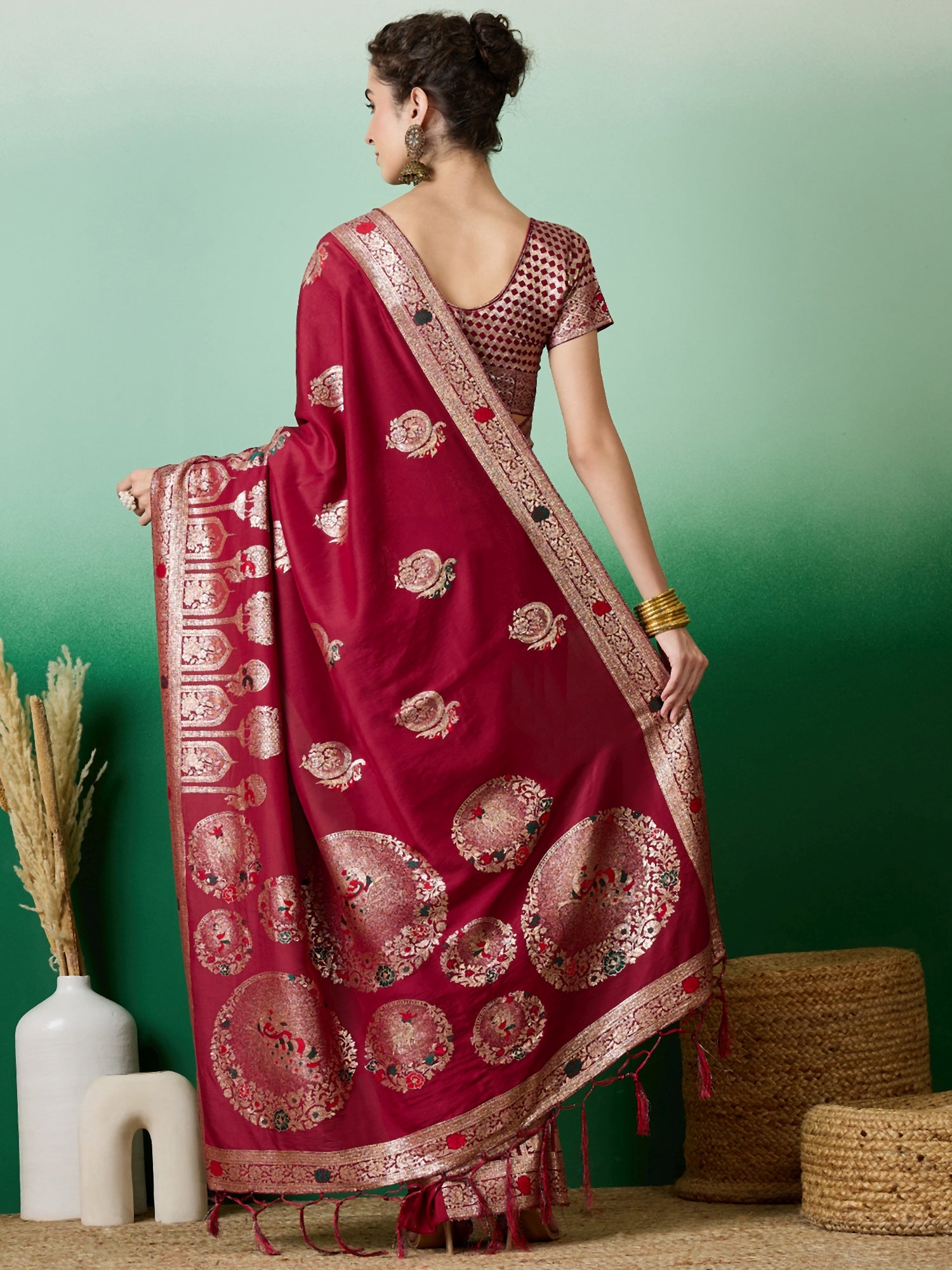 Red Dolla Cotton Woven Meenakari Designer Ethnic Festive Saree