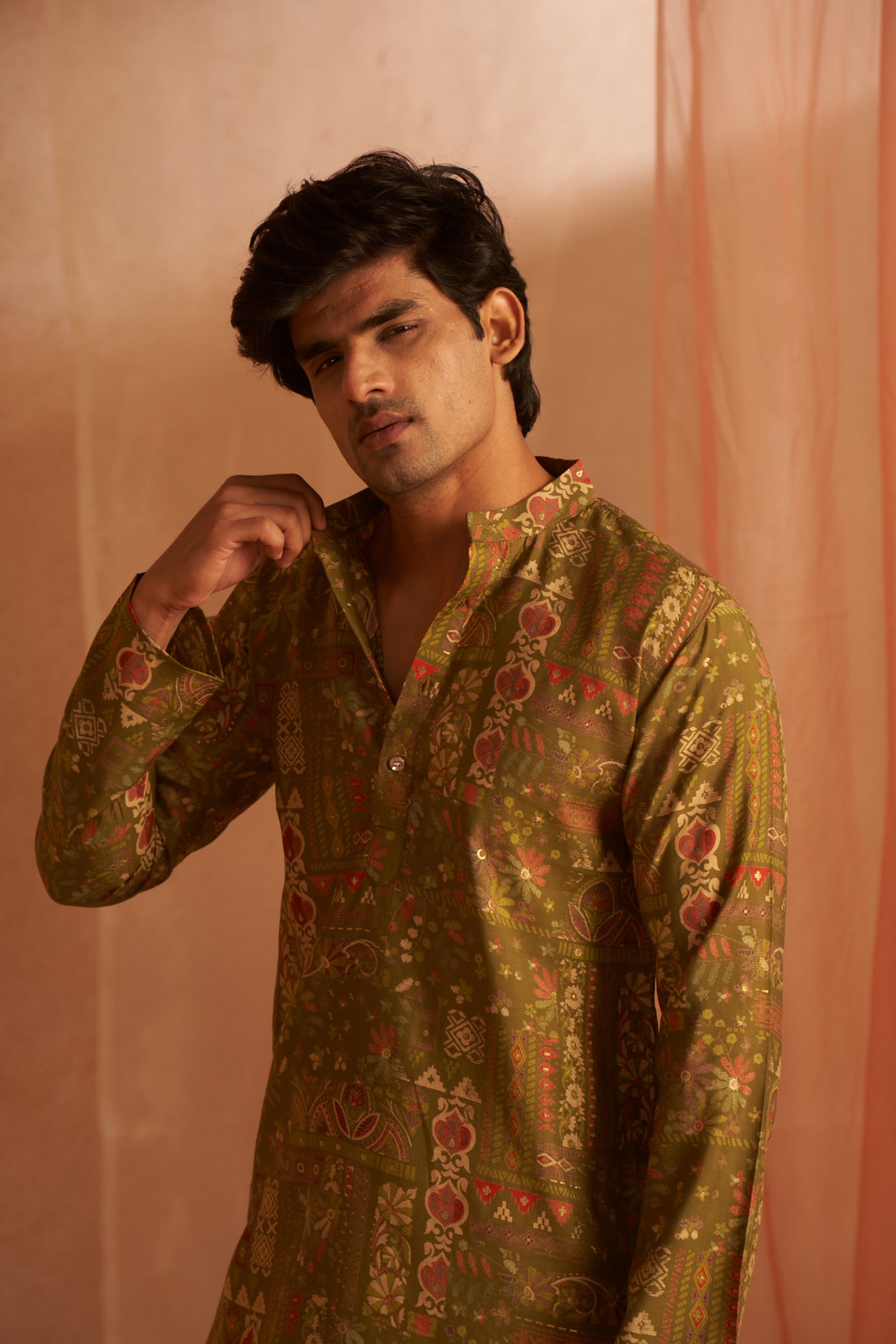 Rich Looks Green Kurta Payjama with Designer Print – Fresh and Trendy
