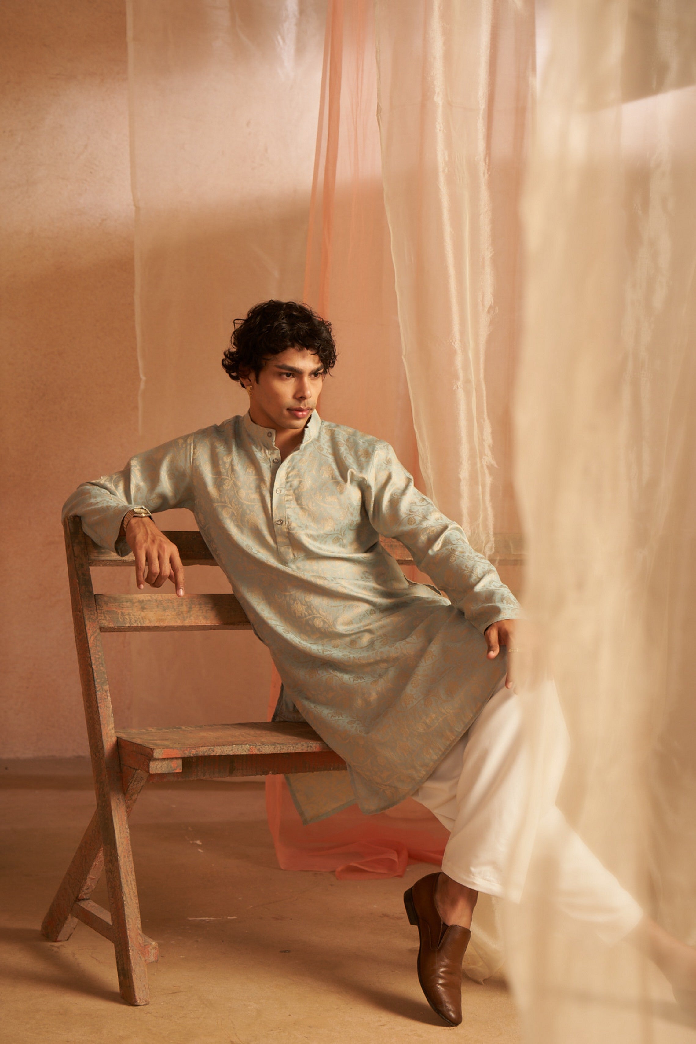 Rich Looks Light Blue Kurta Payjama with Wevon Design – Cool and Modern Style