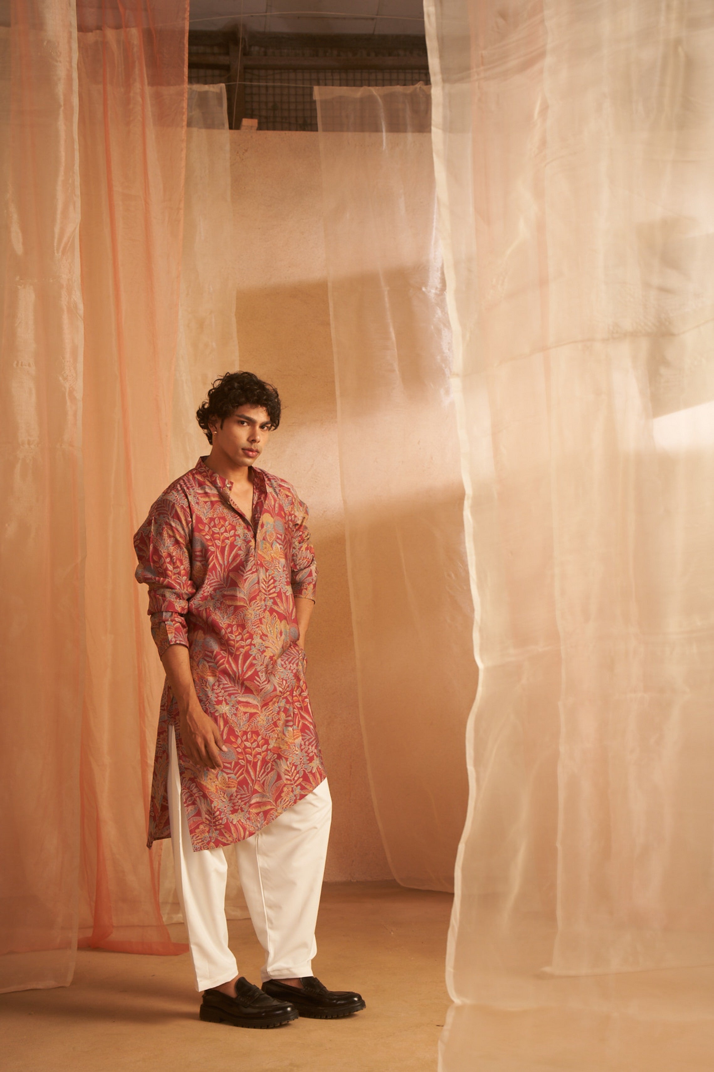 Rich Looks Pink Kurta Payjama with Designer Print – Subtle Festive Look