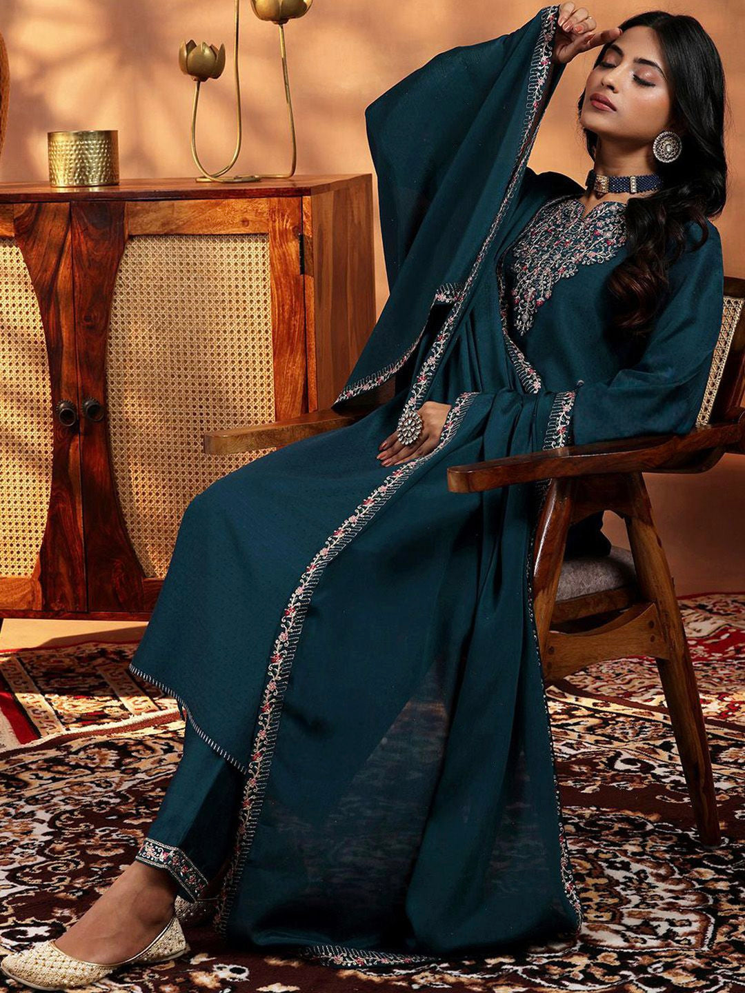 Teal Blue Vichitra Kurta Pant Set With Heavy Thread Embroidery Work