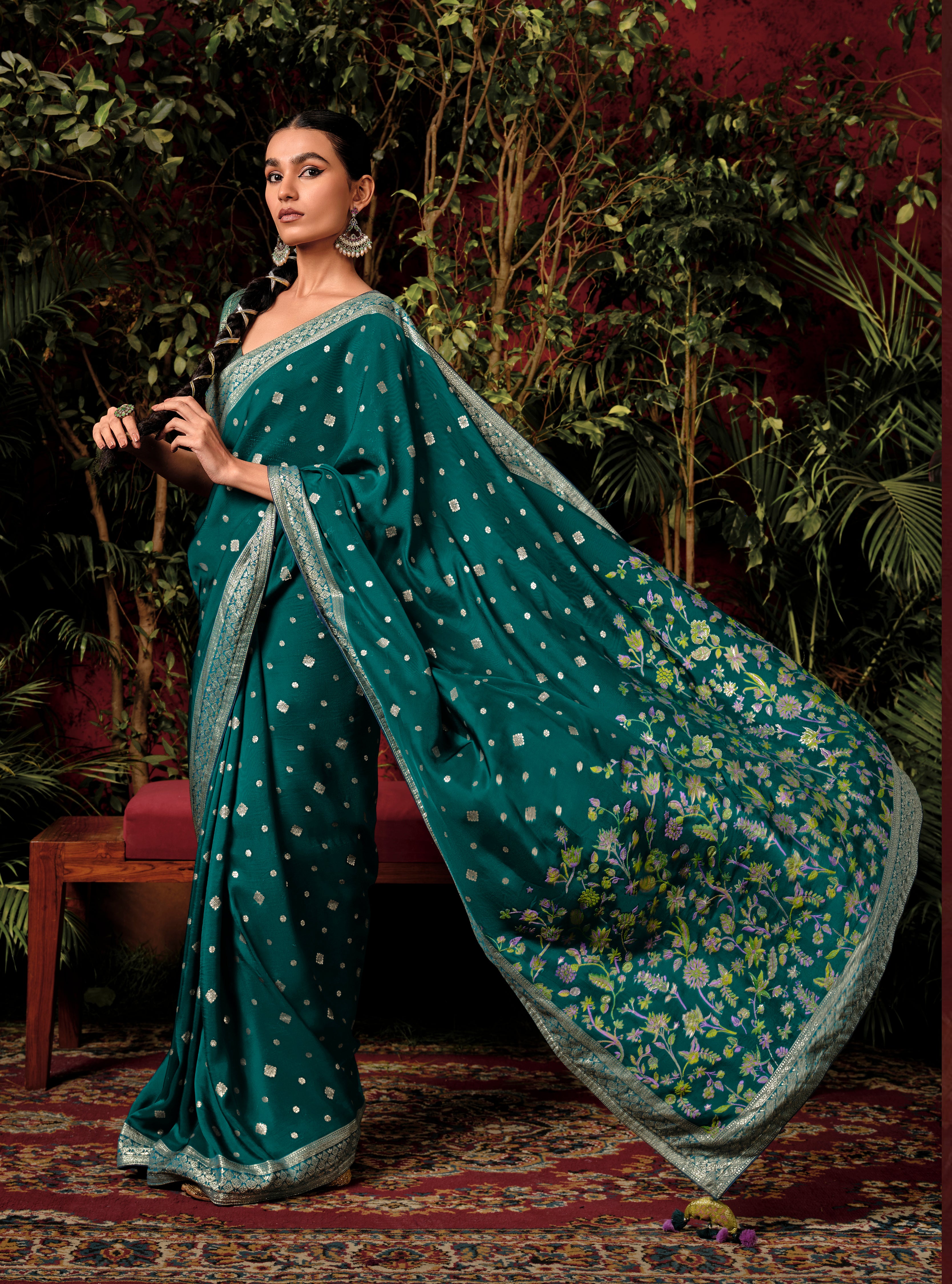 TealGreen Viscose Silk Saree With Jacquard Woven Work