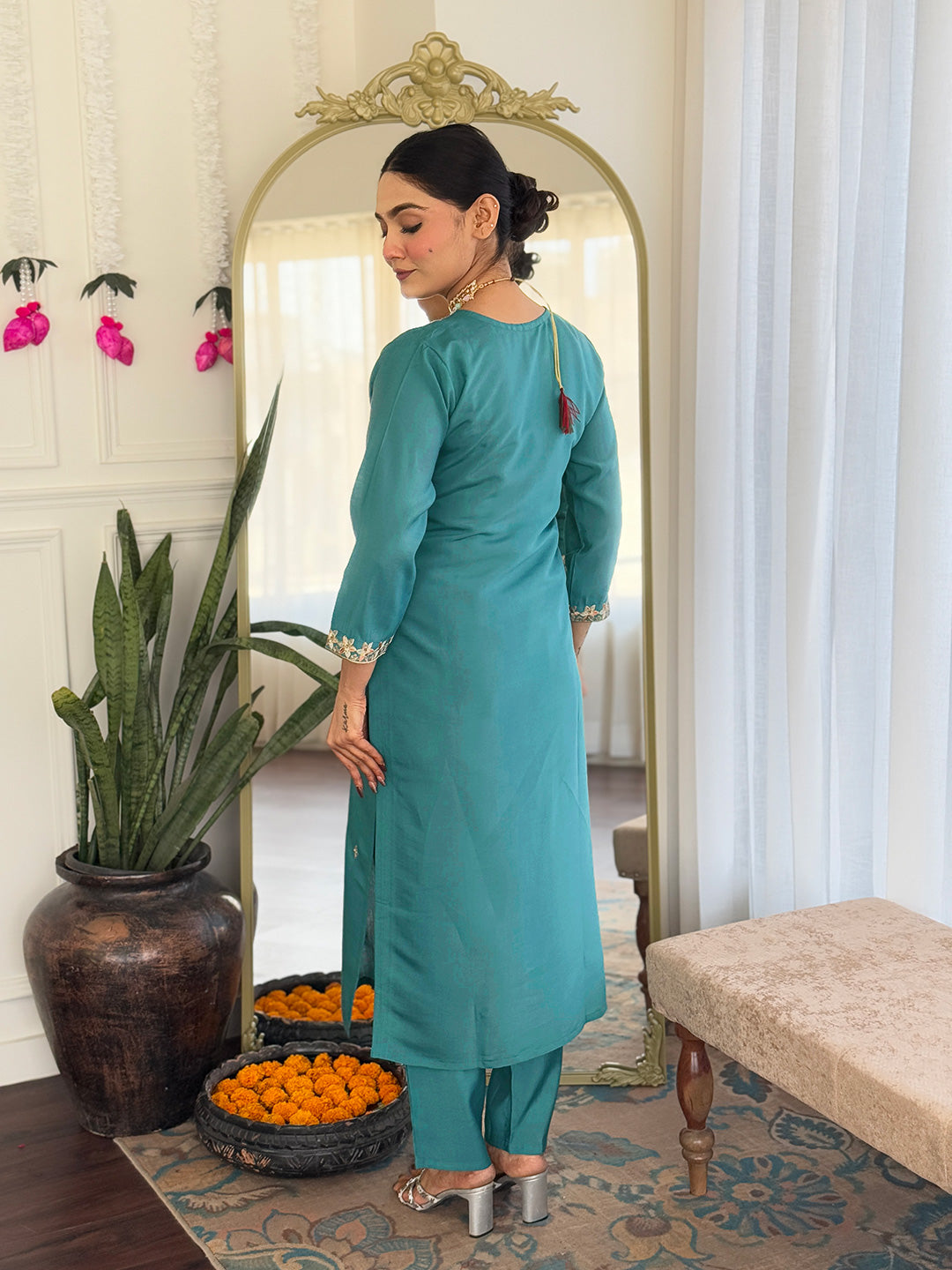 Teal Viscose Chanderi Kurta Pant Set With Embroidery Work