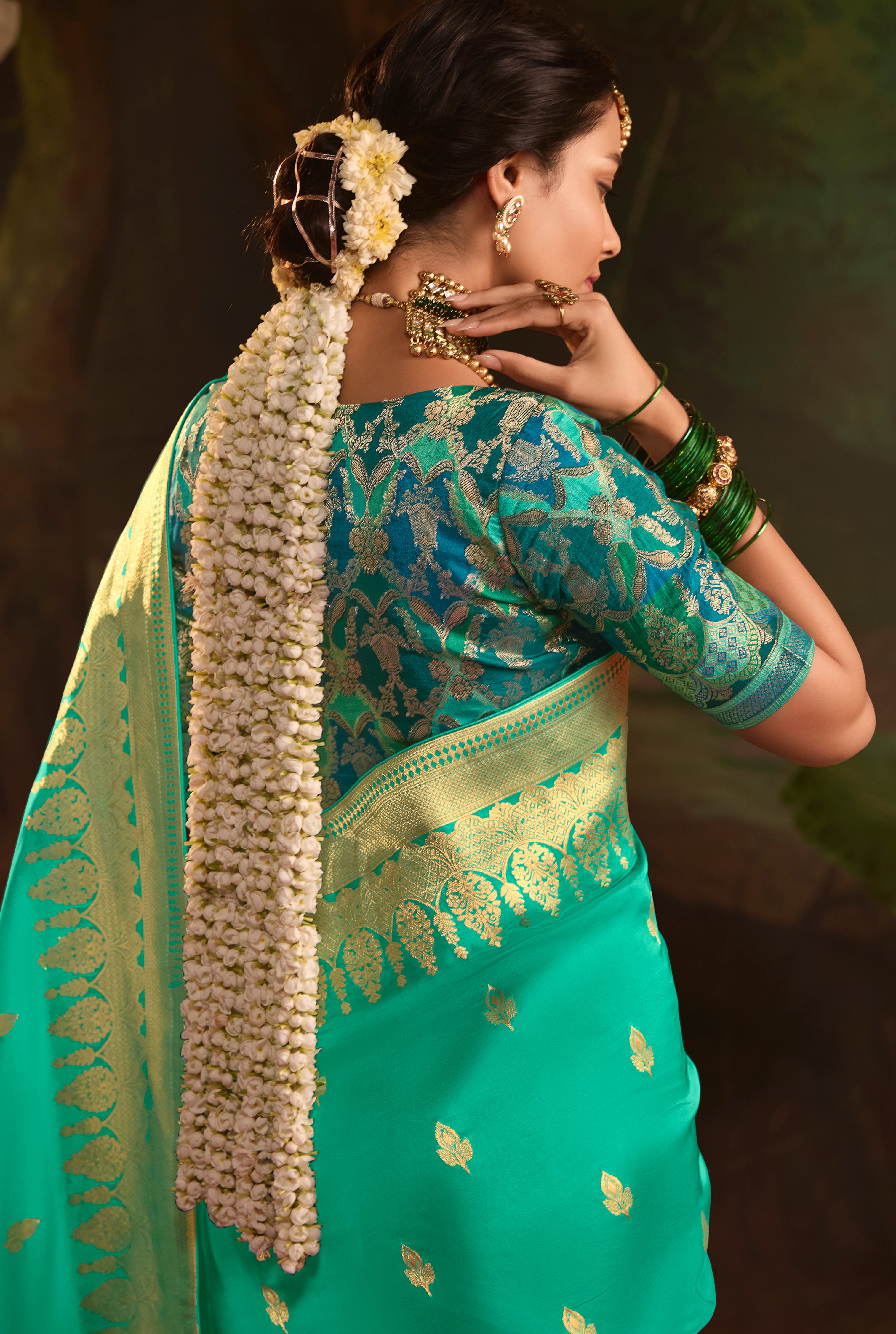 Turquoise Pure Crepe Dola Silk Saree With Jacquard Woven Work