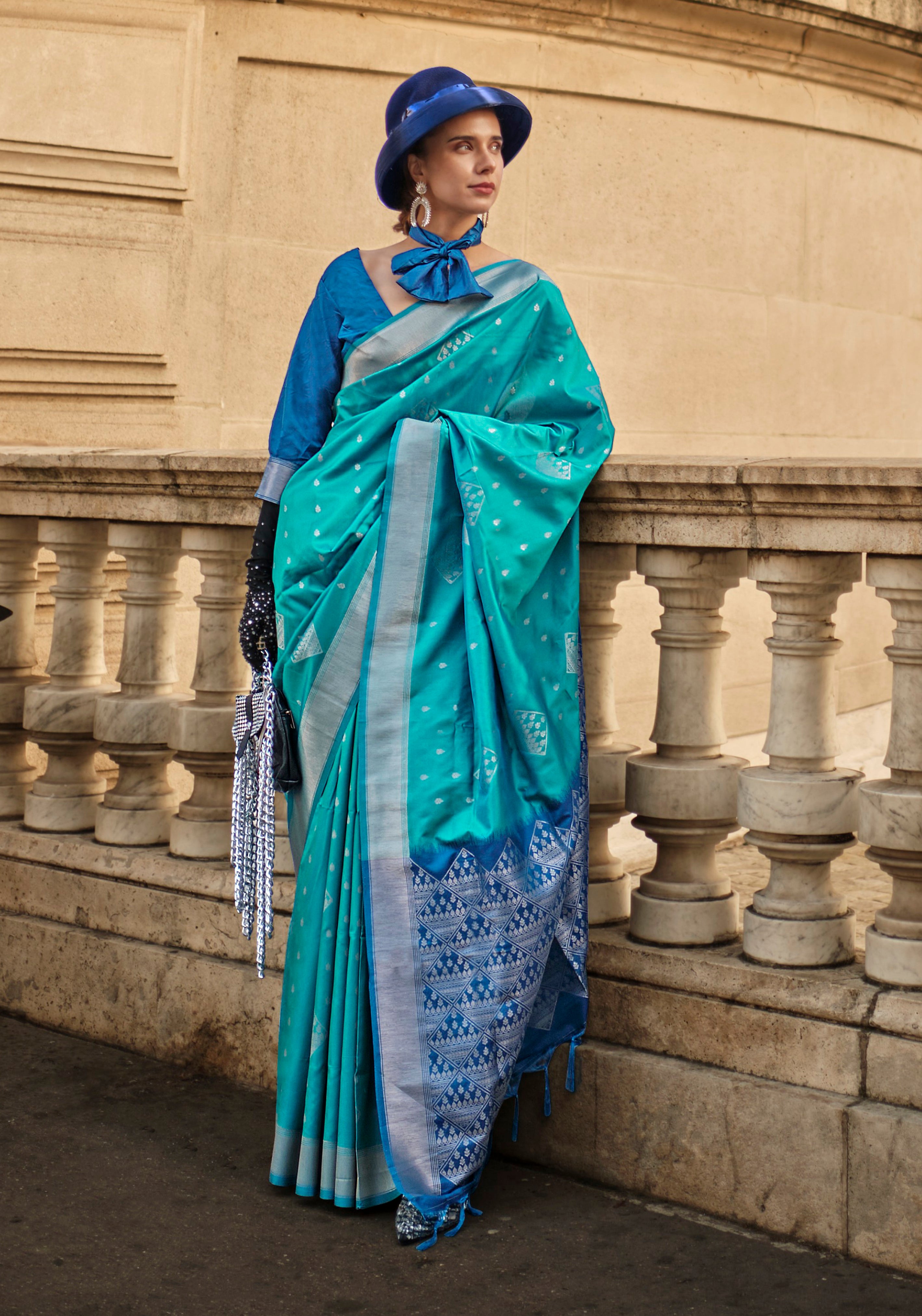 Turquoise Soft Silk Handloom Saree With Woven Work