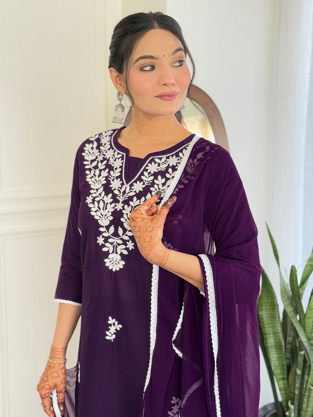 Violate Pure Cotton Elegant Kurta Pant Set With Chikankari Work