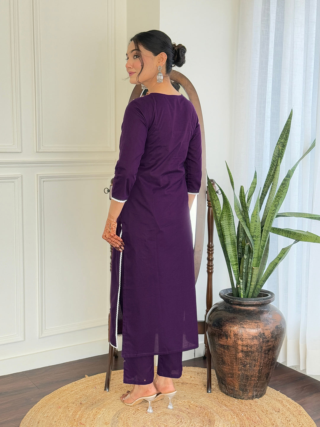 Violate Pure Cotton Elegant Kurta Pant Set With Chikankari Work