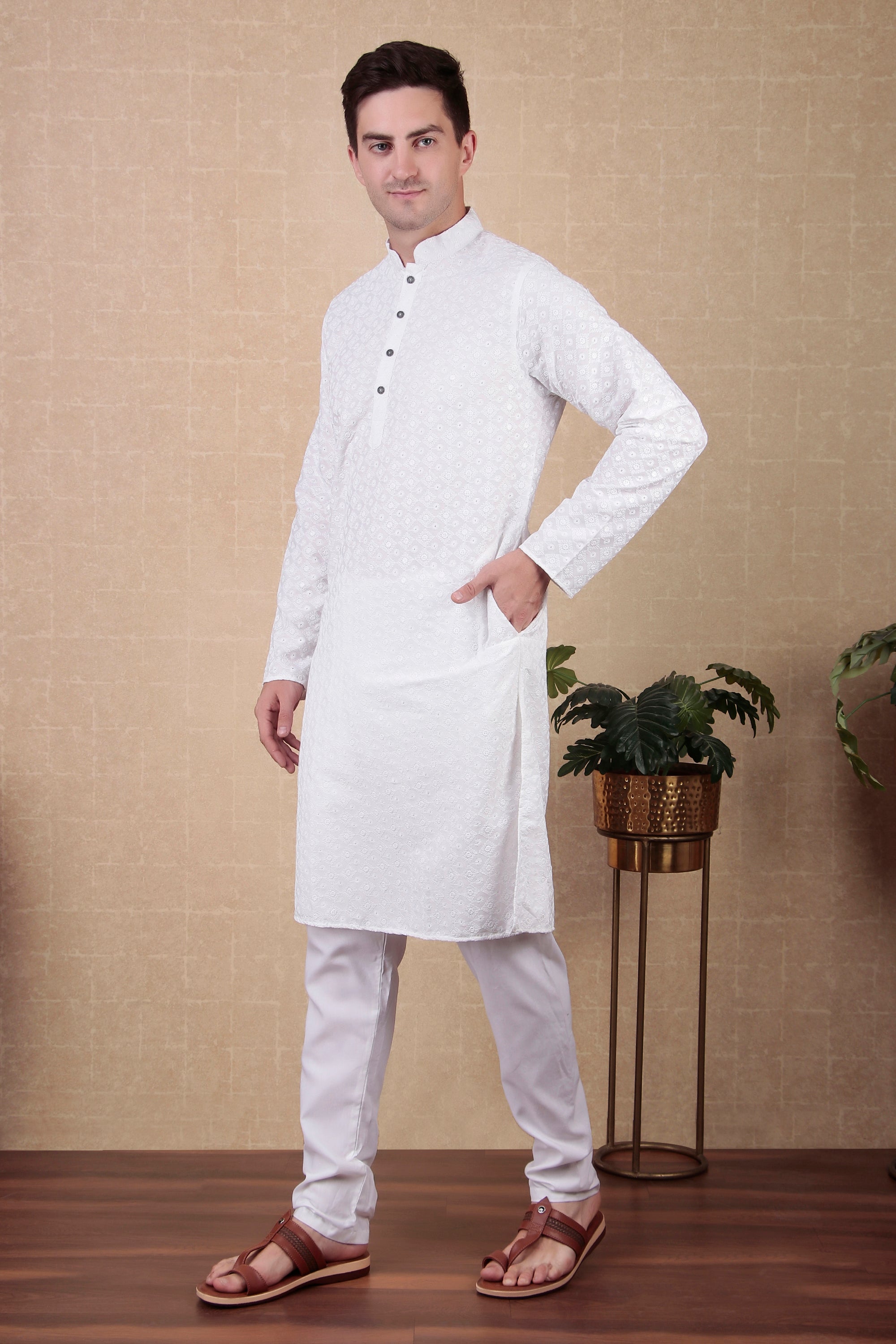 White Bollywood Style Kurta Payjama Set with Sequins – Perfect for Grand Celebrations