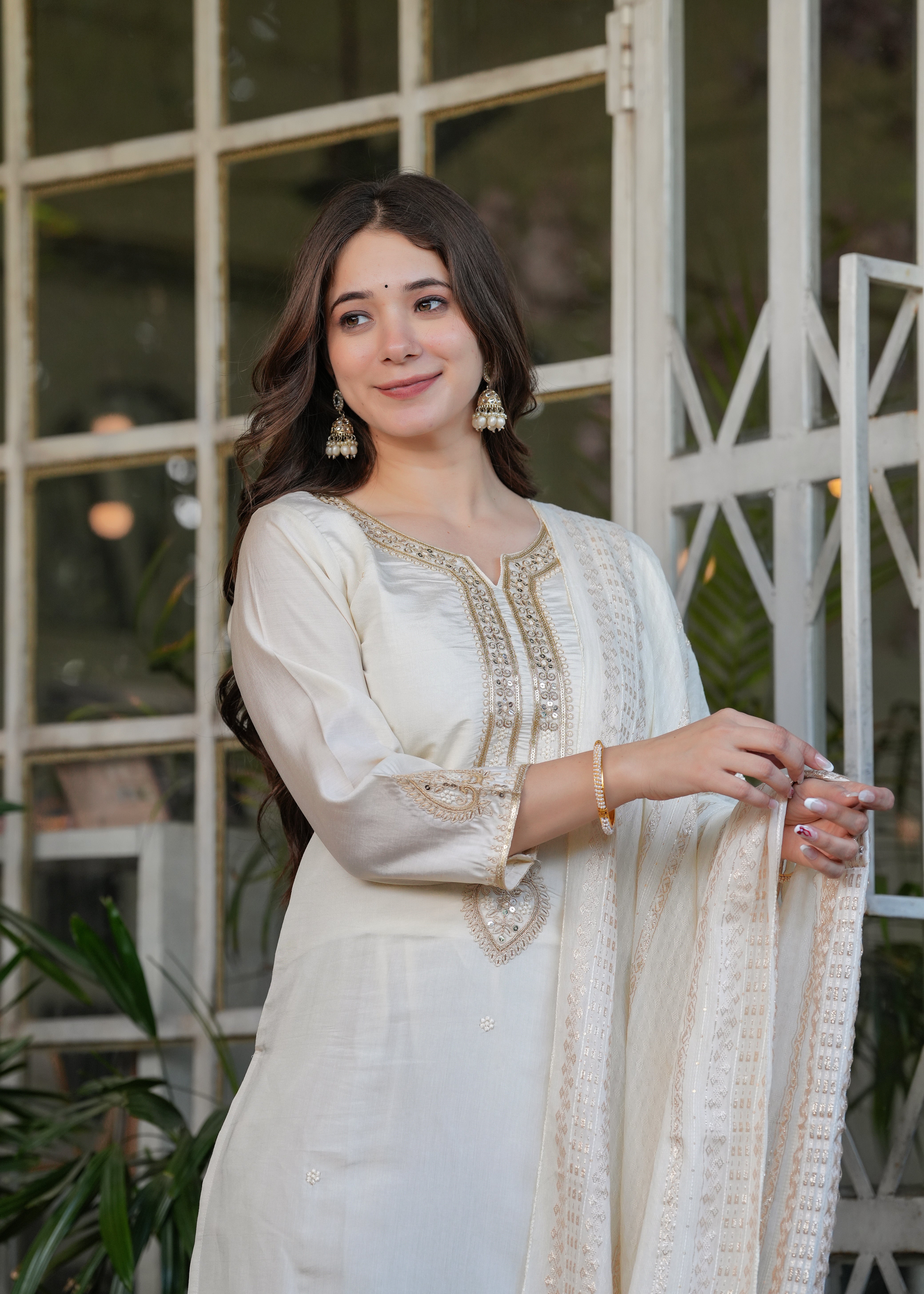 White Chanderi Viscose Elegant Kurta Pant Set With Embroidery Work