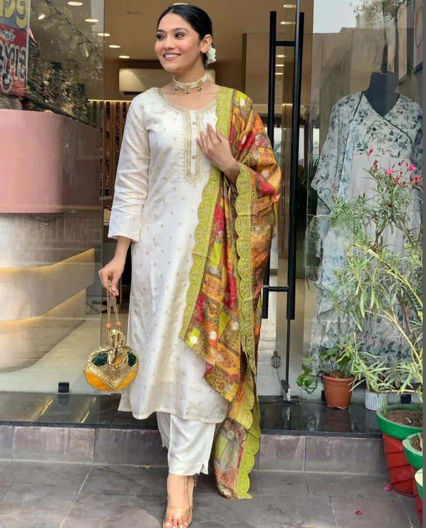 White Kurta Pant Set with Thread Embroidery With Jacquard Woven Work