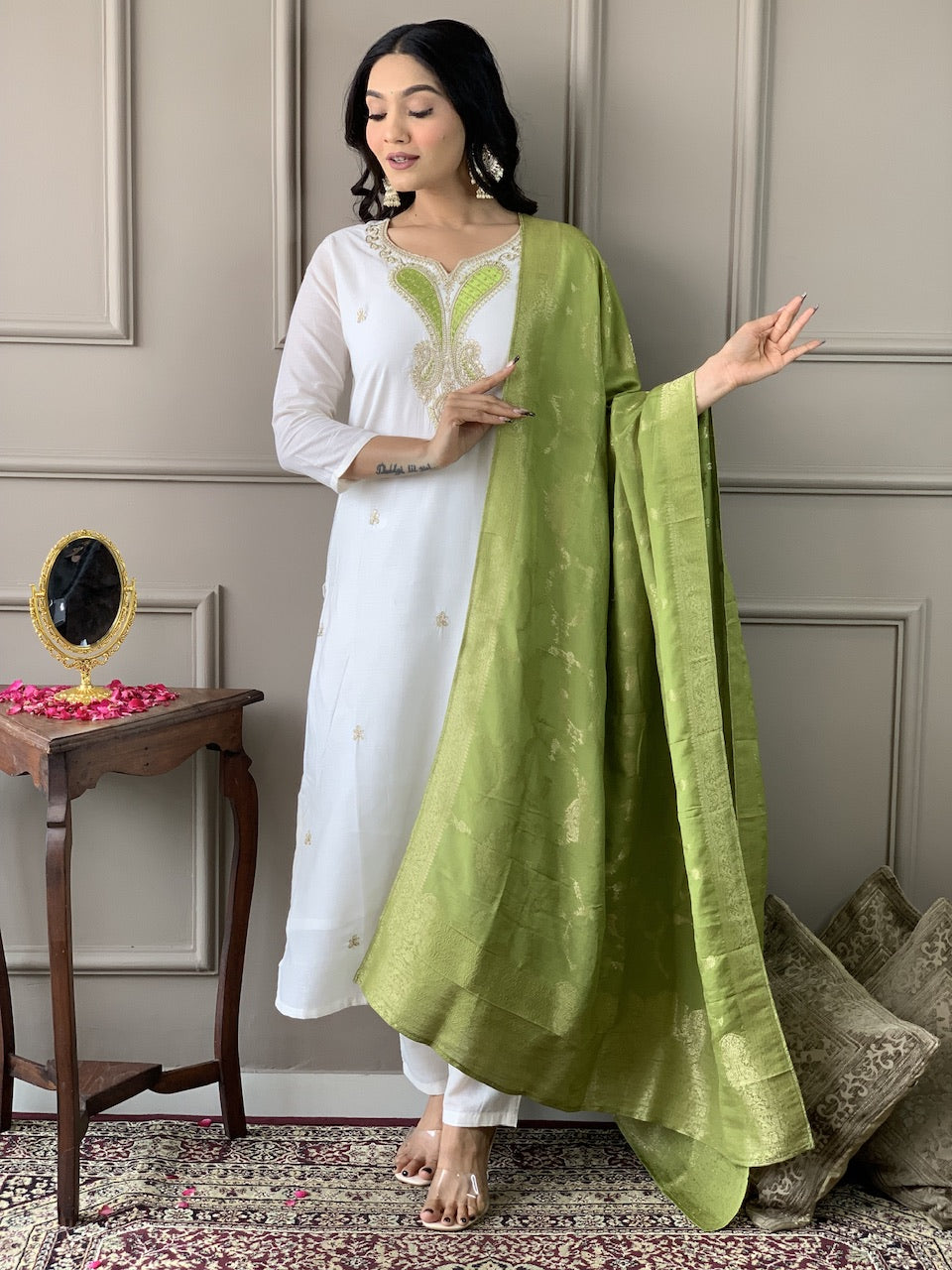 White Viscose Blend Elegant Kurta Pant Set With Embroidery Work
