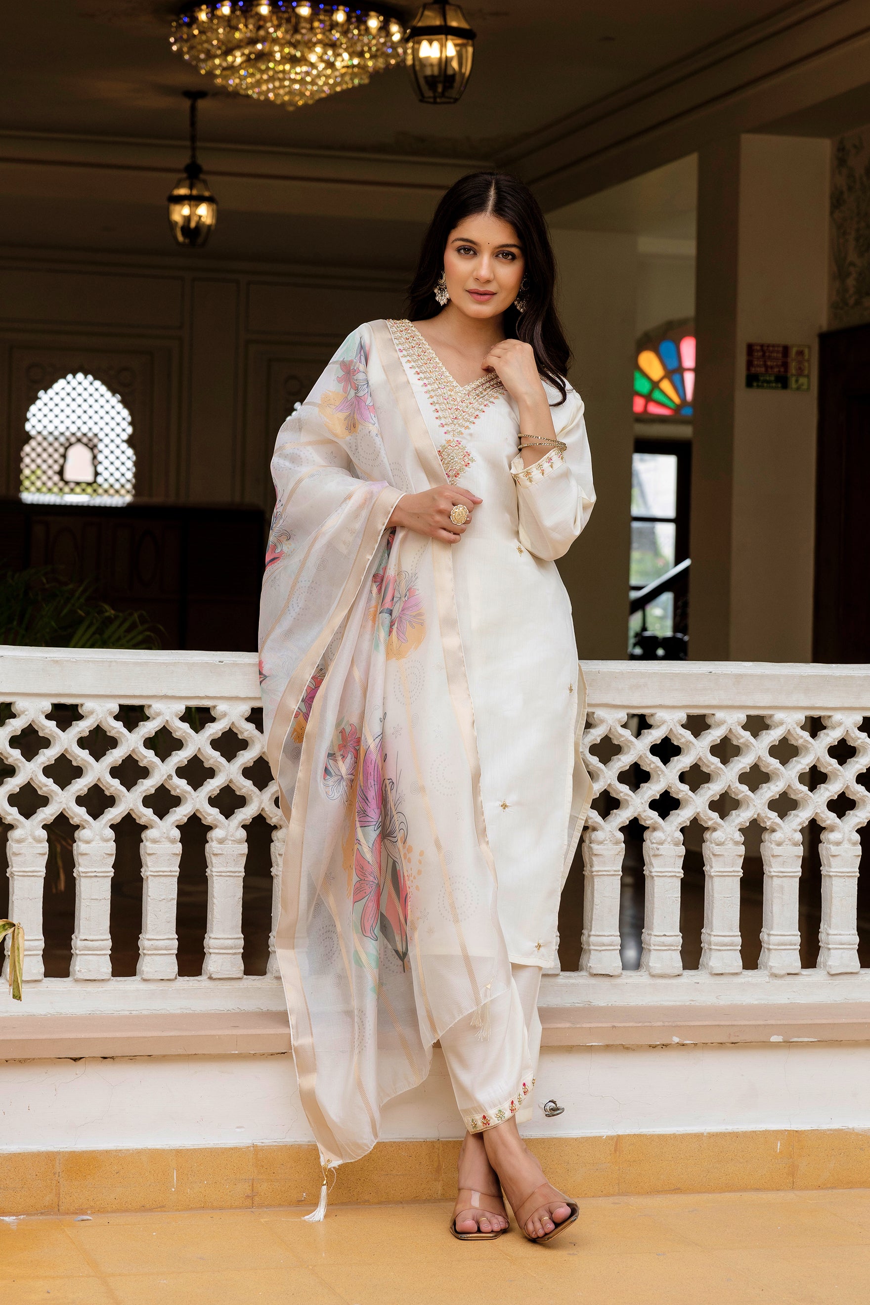 White Viscose Chanderi Kurta Pant Set With Thread Embroidered With Beads Work With Printed Dupatta