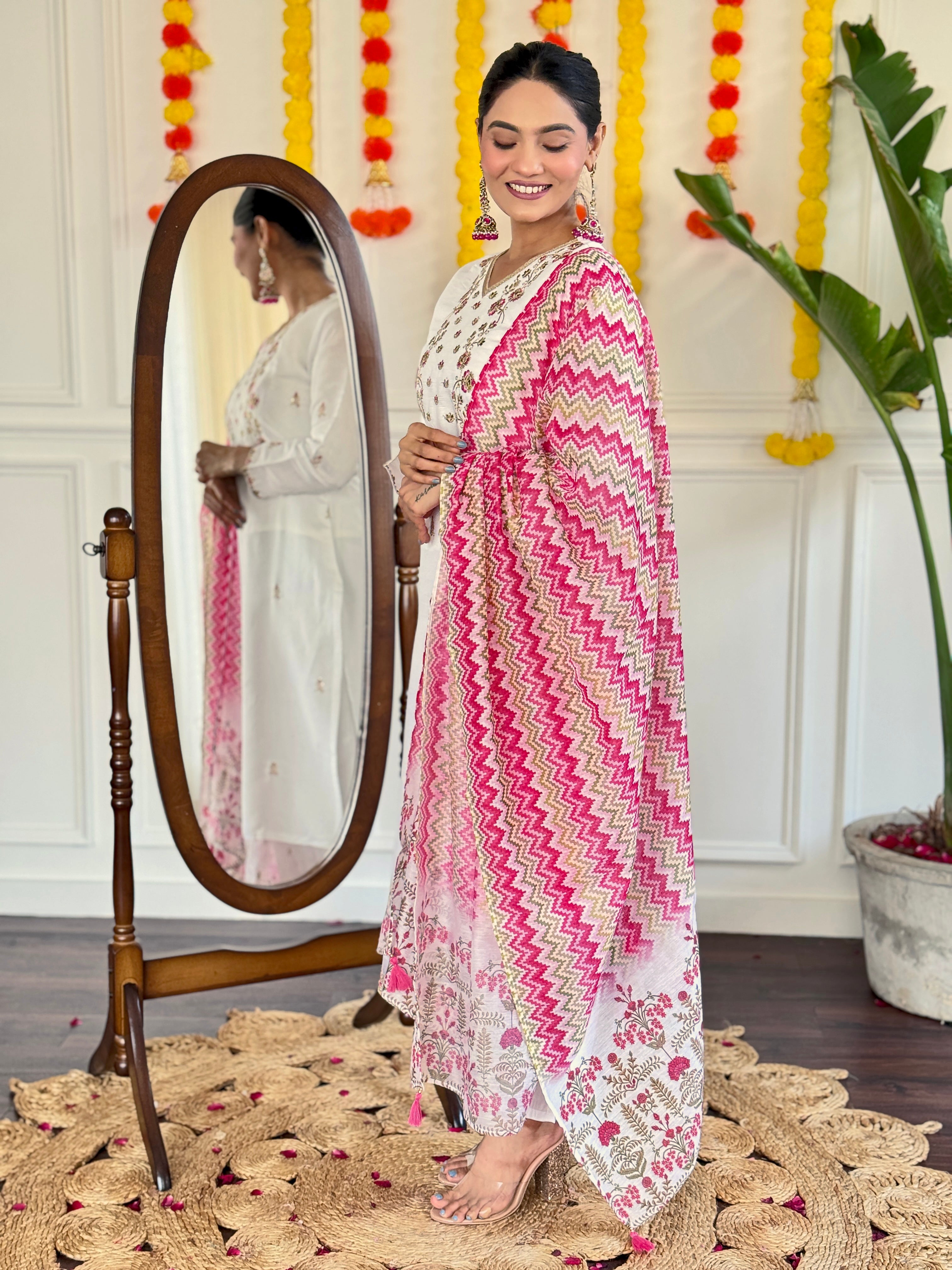 White Viscose Chanderi Kurta Pant With Heavy Thread Embroidery