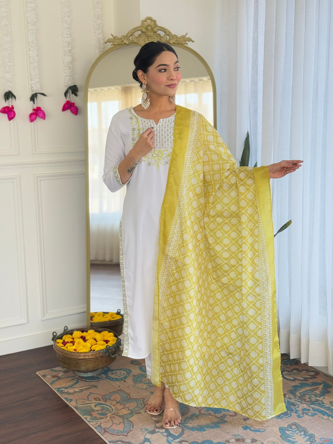 White Viscose Elegant Kurta Pant Set With Embroidery Work