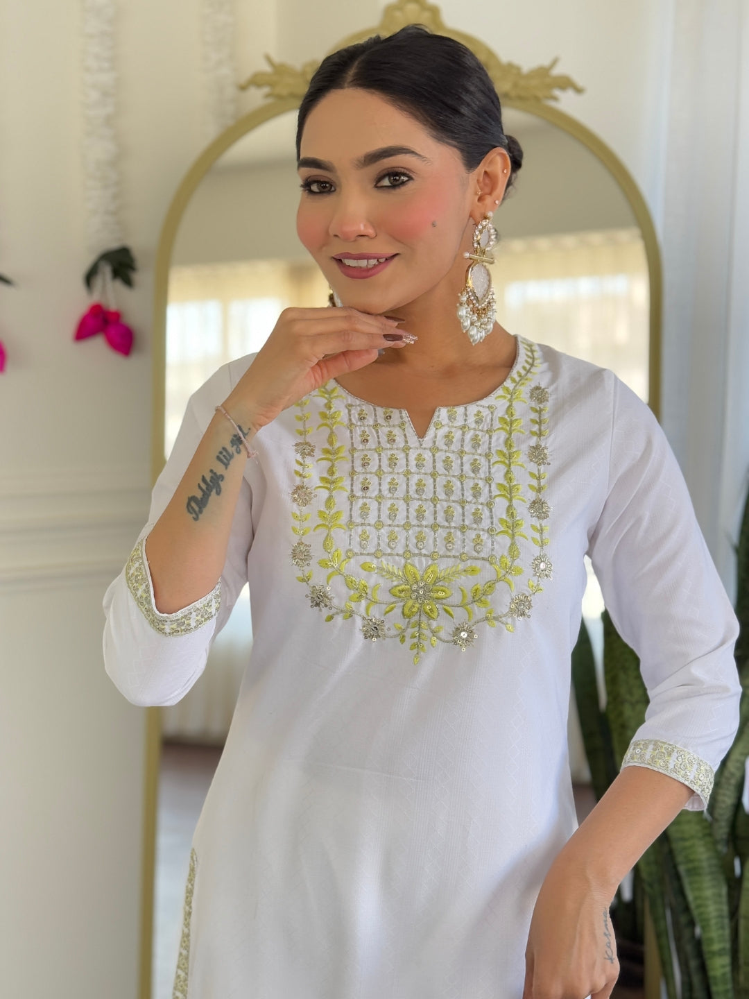 White Viscose Elegant Kurta Pant Set With Embroidery Work