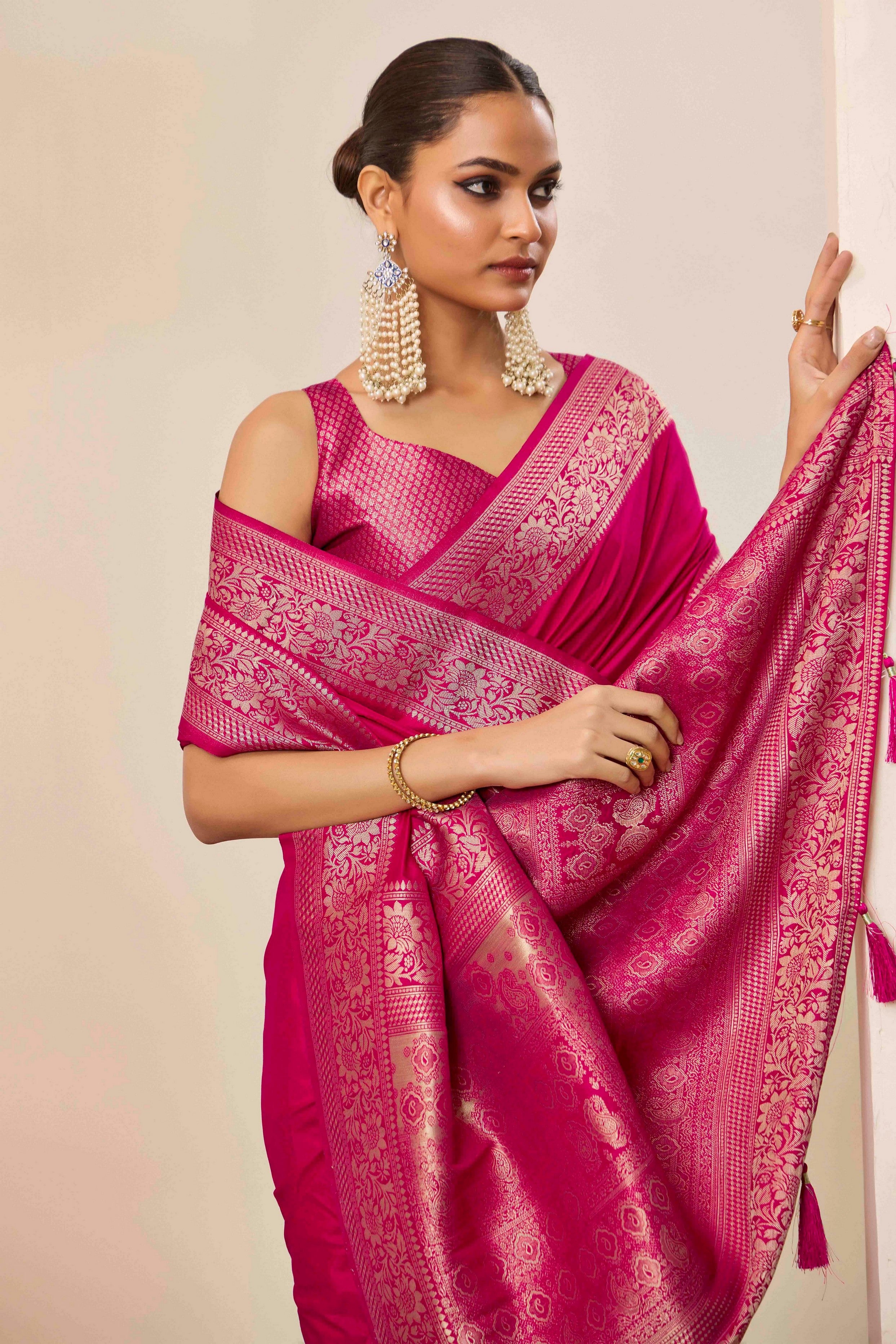 Woven Galla Designer Dolla Silk Graceful Pink Ceremonial Saree