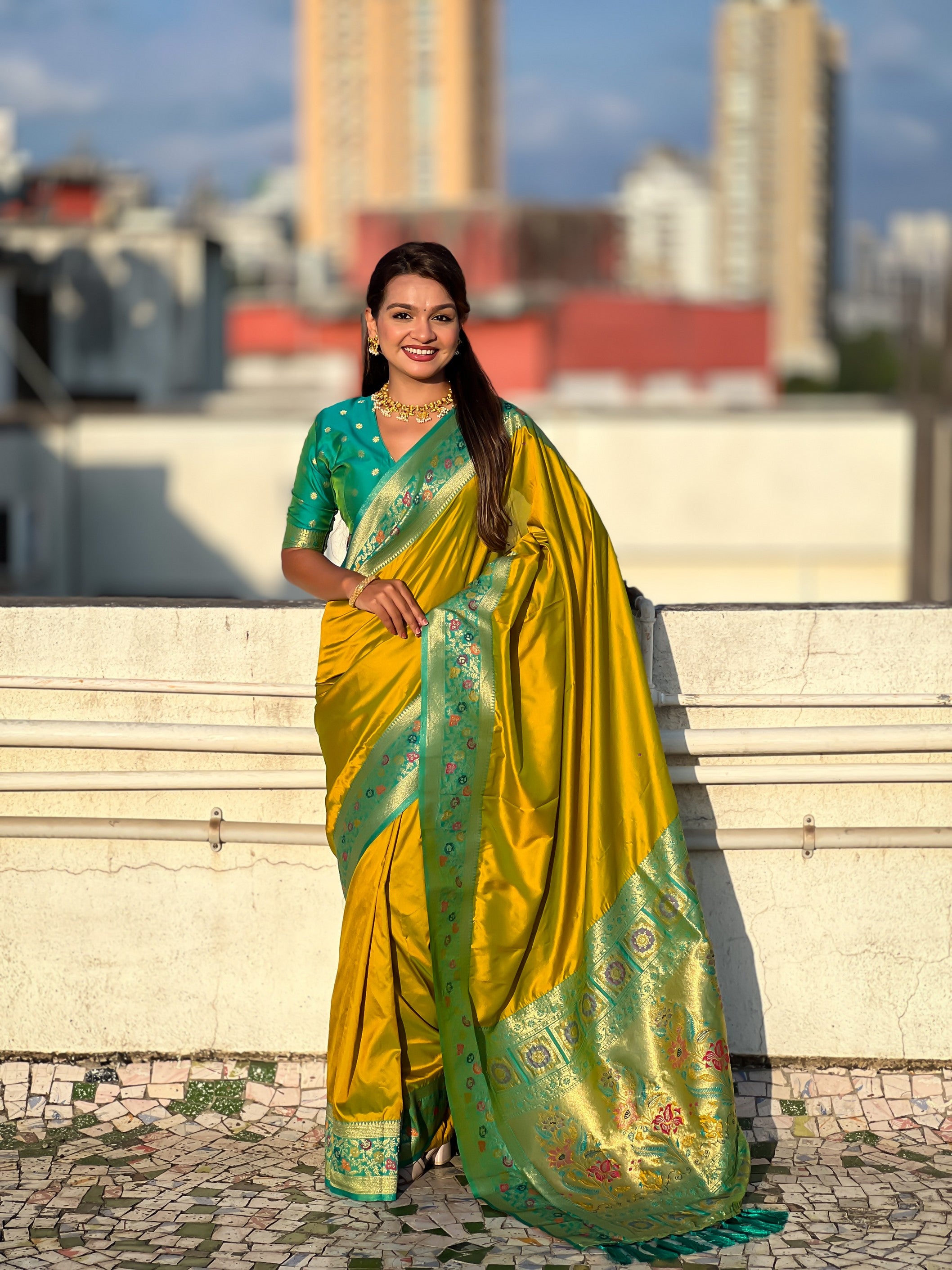 Woven Kadiyal Paithani Gala Designer Green Soft Silk Ethnic Saree