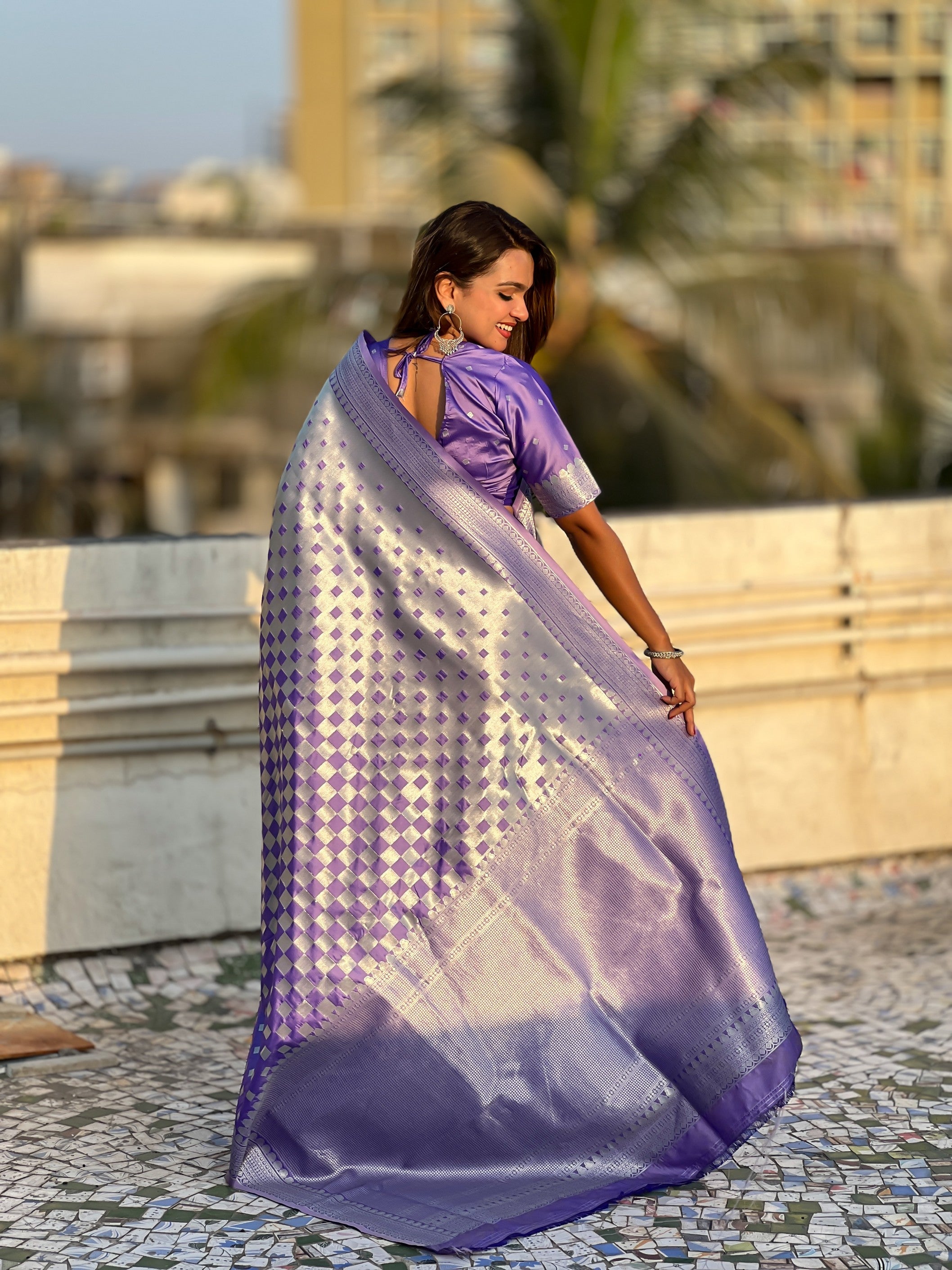 Woven Silver Jari Checks Designer Banarasi Silk Lavender Beautiful Saree