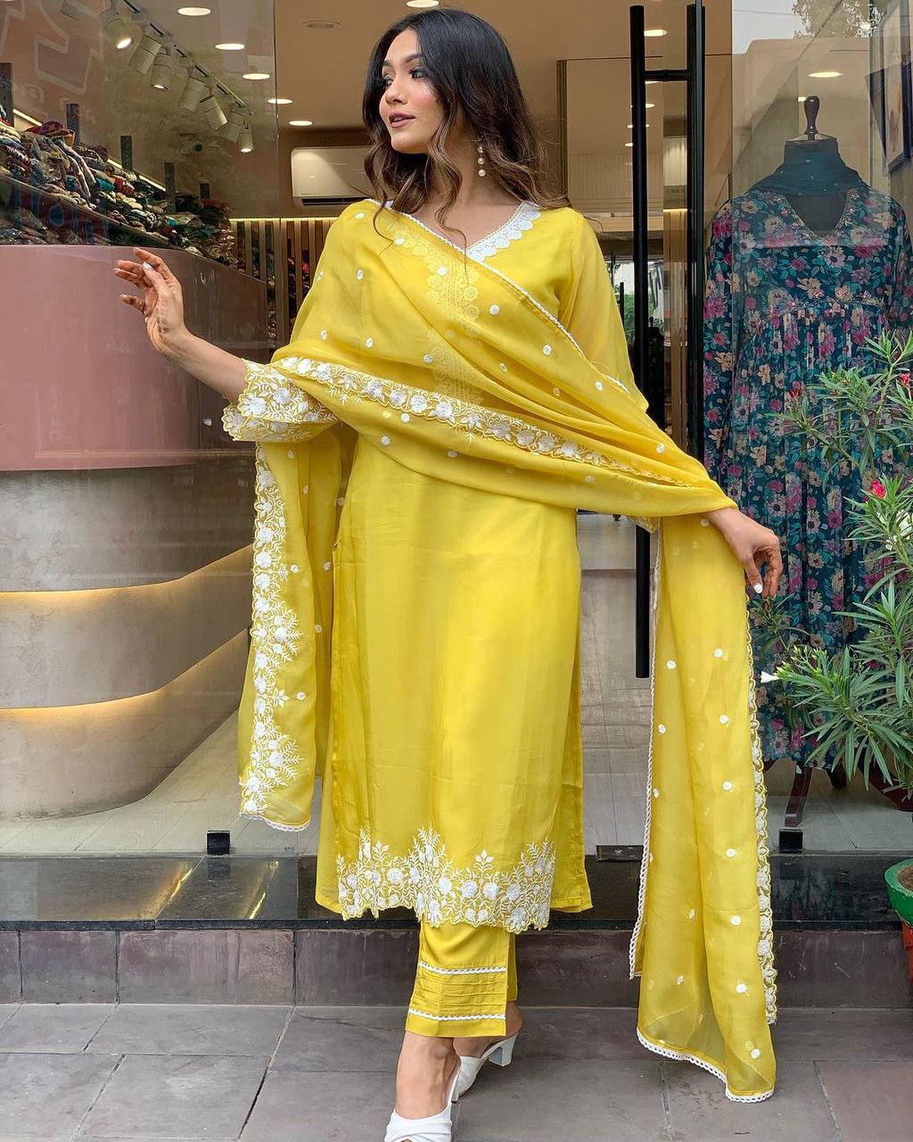 Yellow Georgette Kurta Pant With Embroidery Work