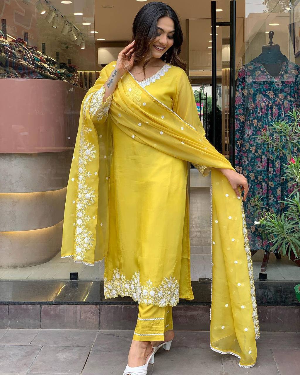 Yellow Georgette Kurta Pant With Embroidery Work