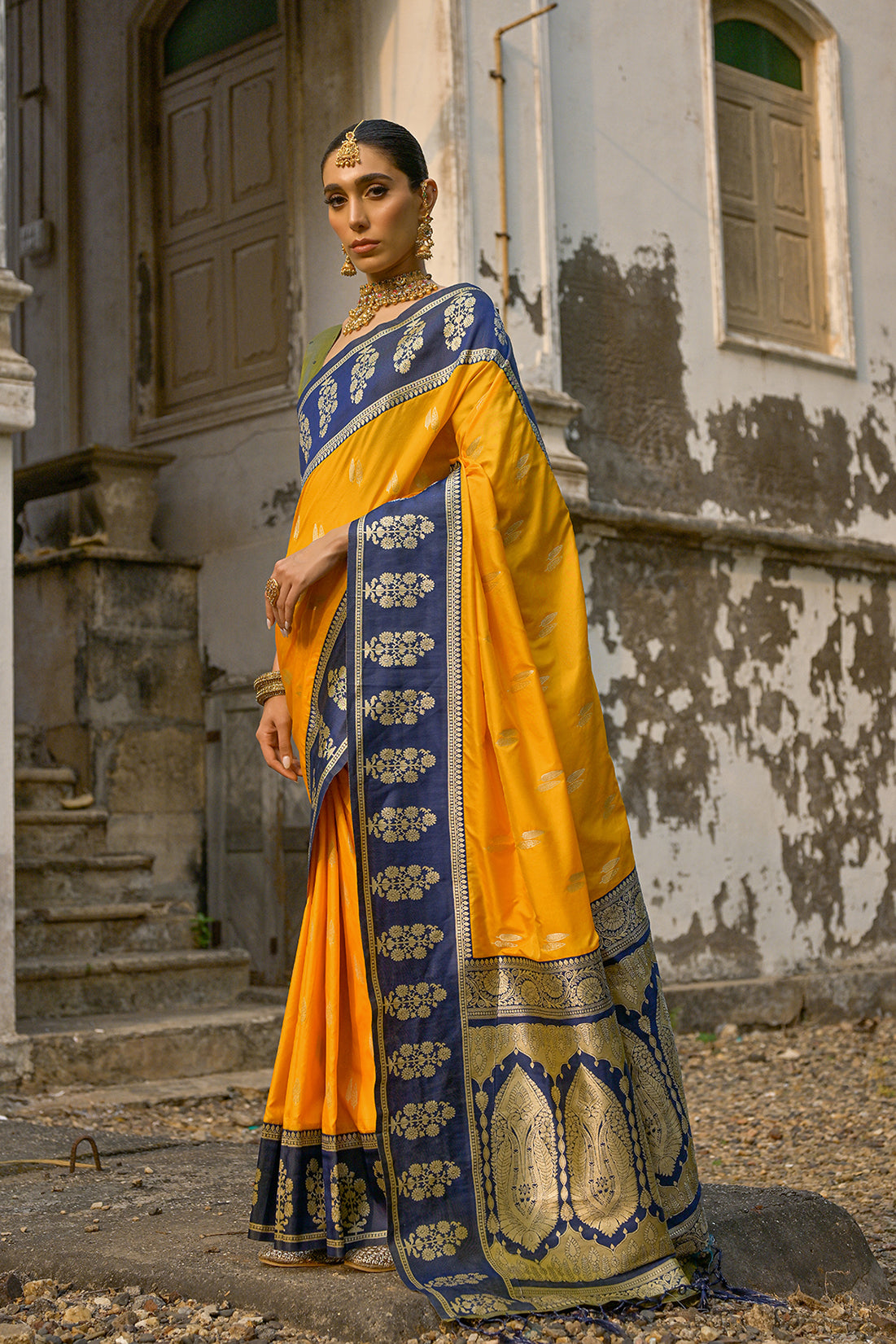 Yellow Kanchi Silk Saree with Leaf Design and Contrast Pallu